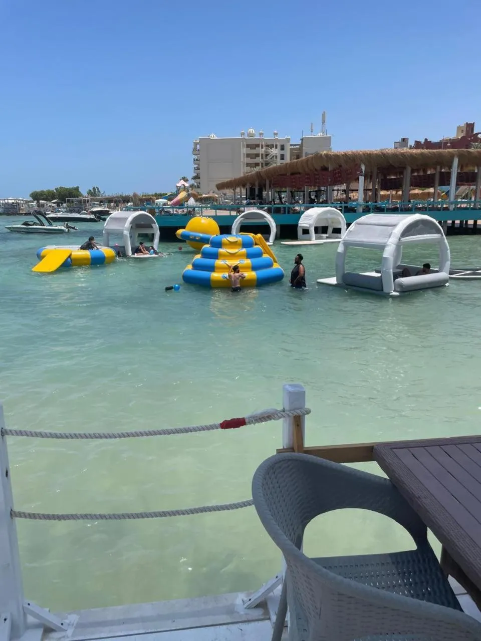 Beach in Lilly Apartments