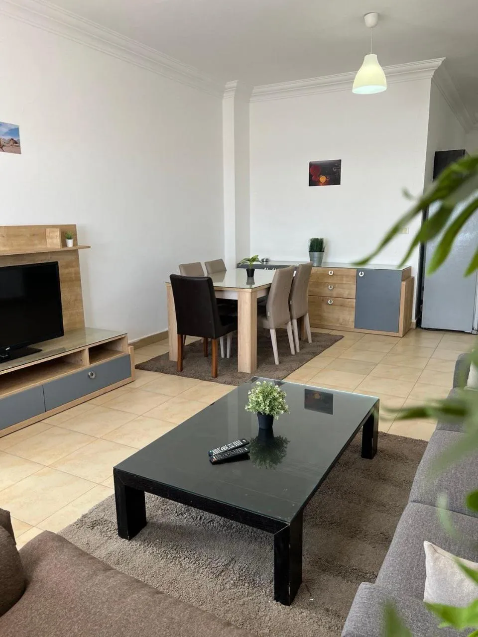 Living room in Lilly Apartments