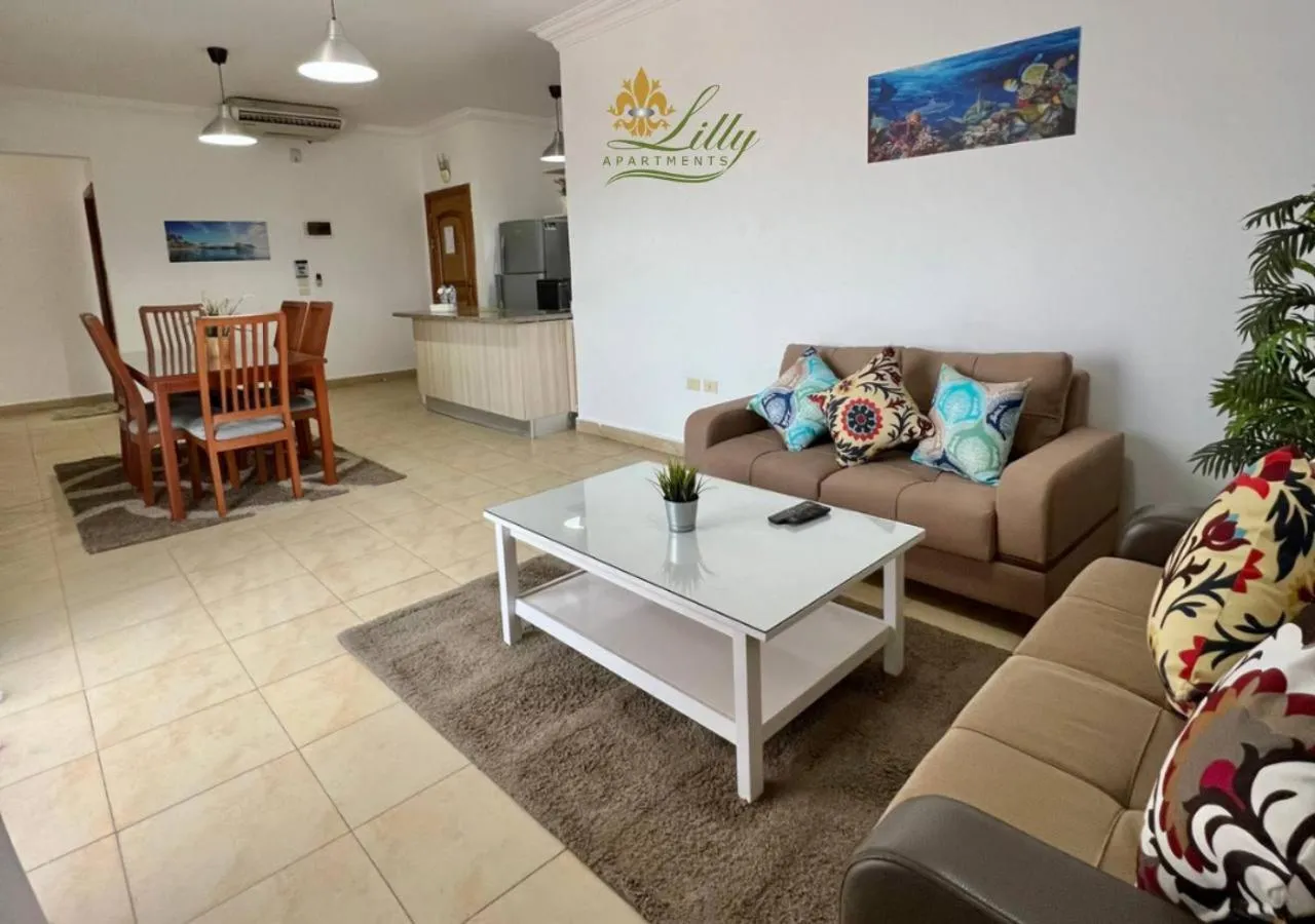 Kitchen or kitchenette in Lilly Apartments