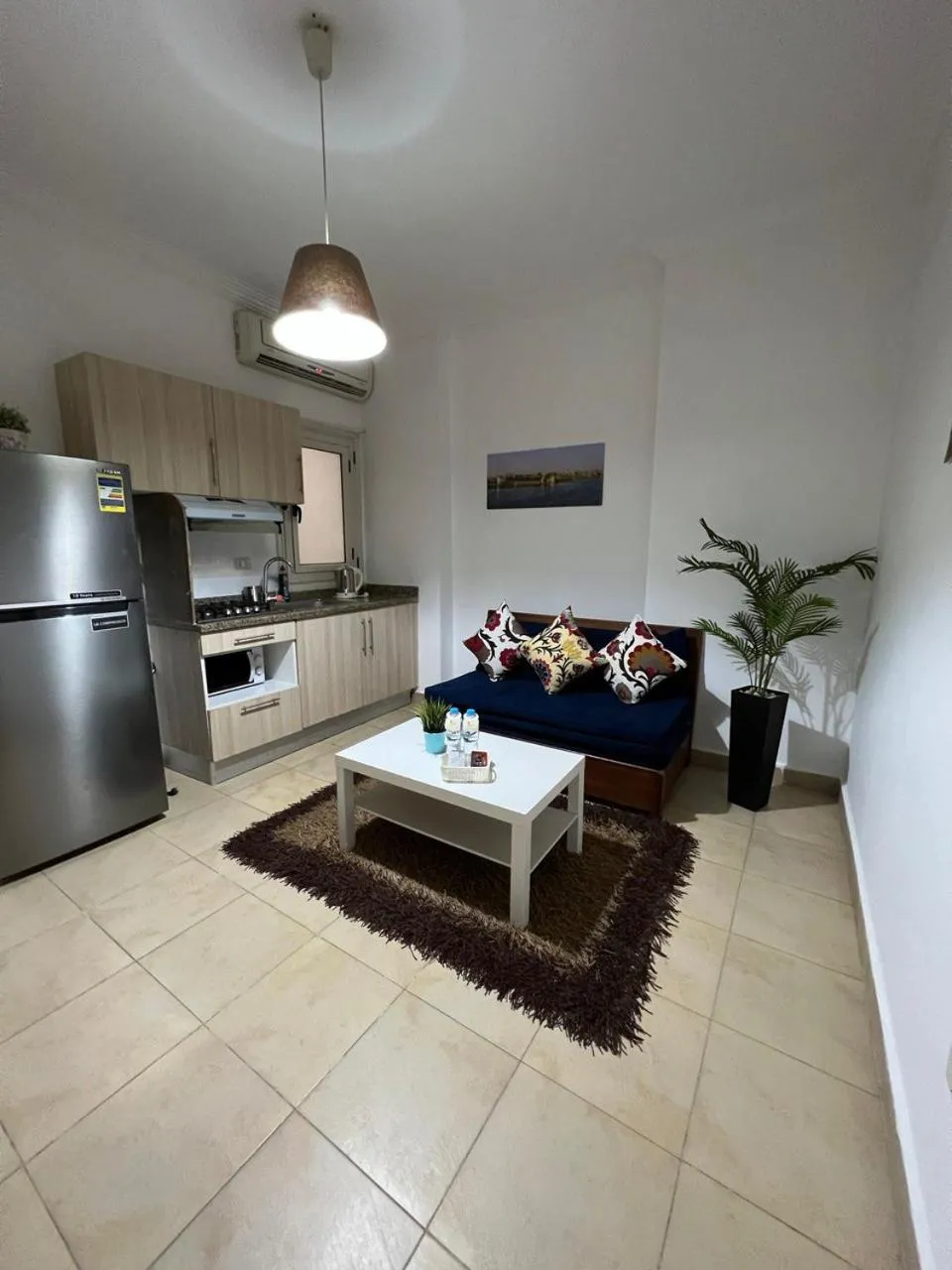 Kitchen or kitchenette in Lilly Apartments