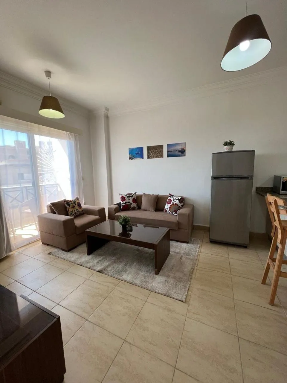 Living room in Lilly Apartments