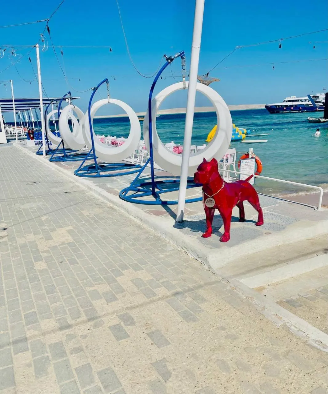 Beach in Lilly Apartments
