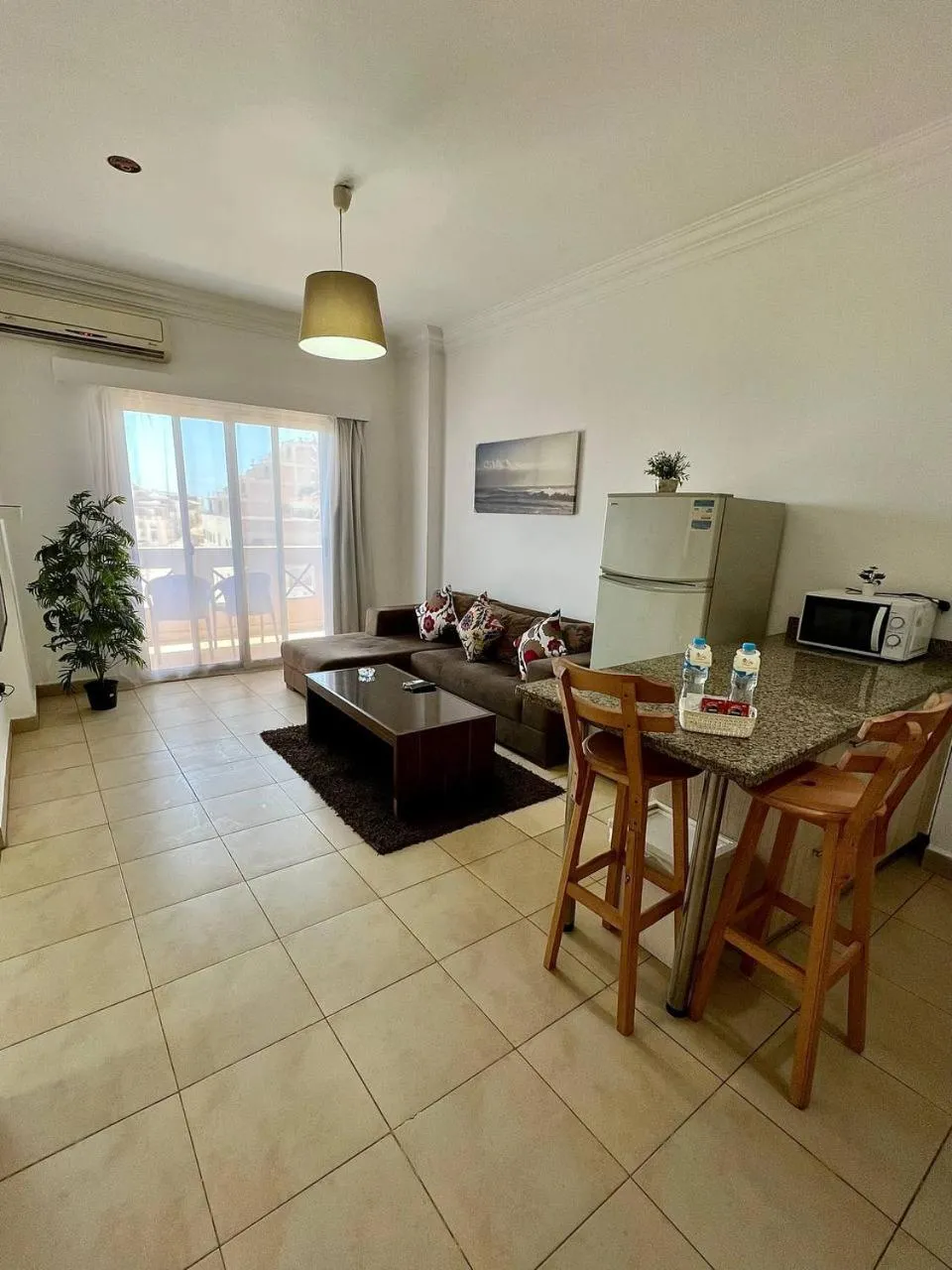 Living room in Lilly Apartments