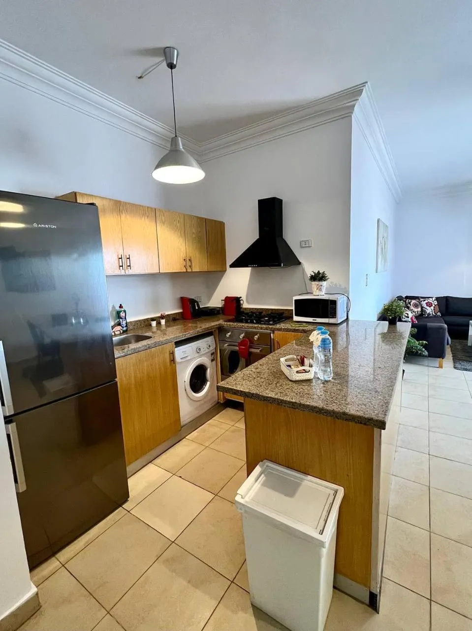 Kitchen or kitchenette in Lilly Apartments