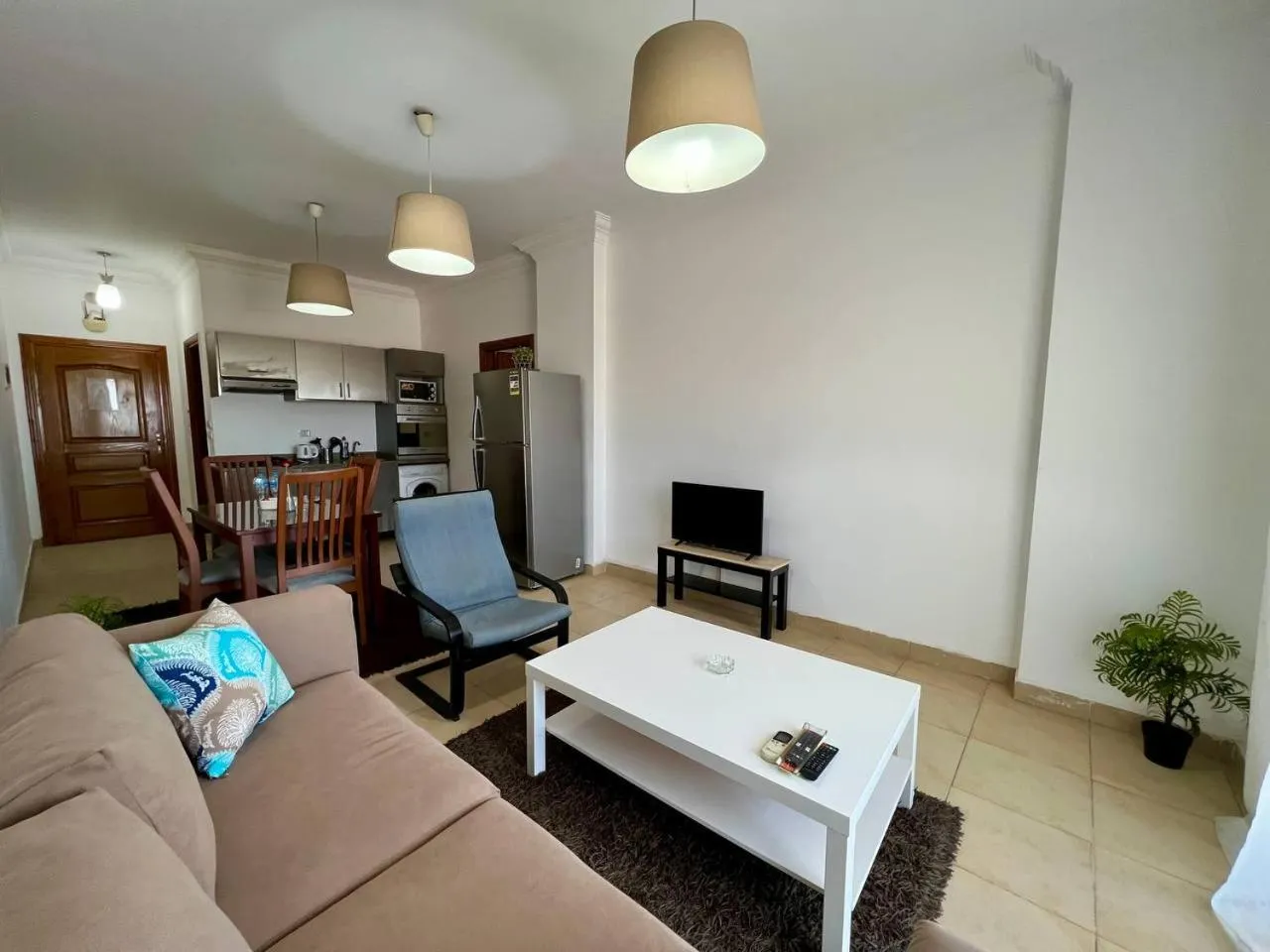 Living room, Bed in Lilly Apartments