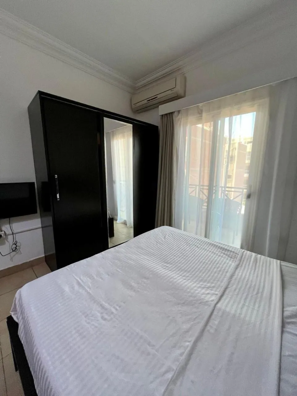 Bed in Lilly Apartments