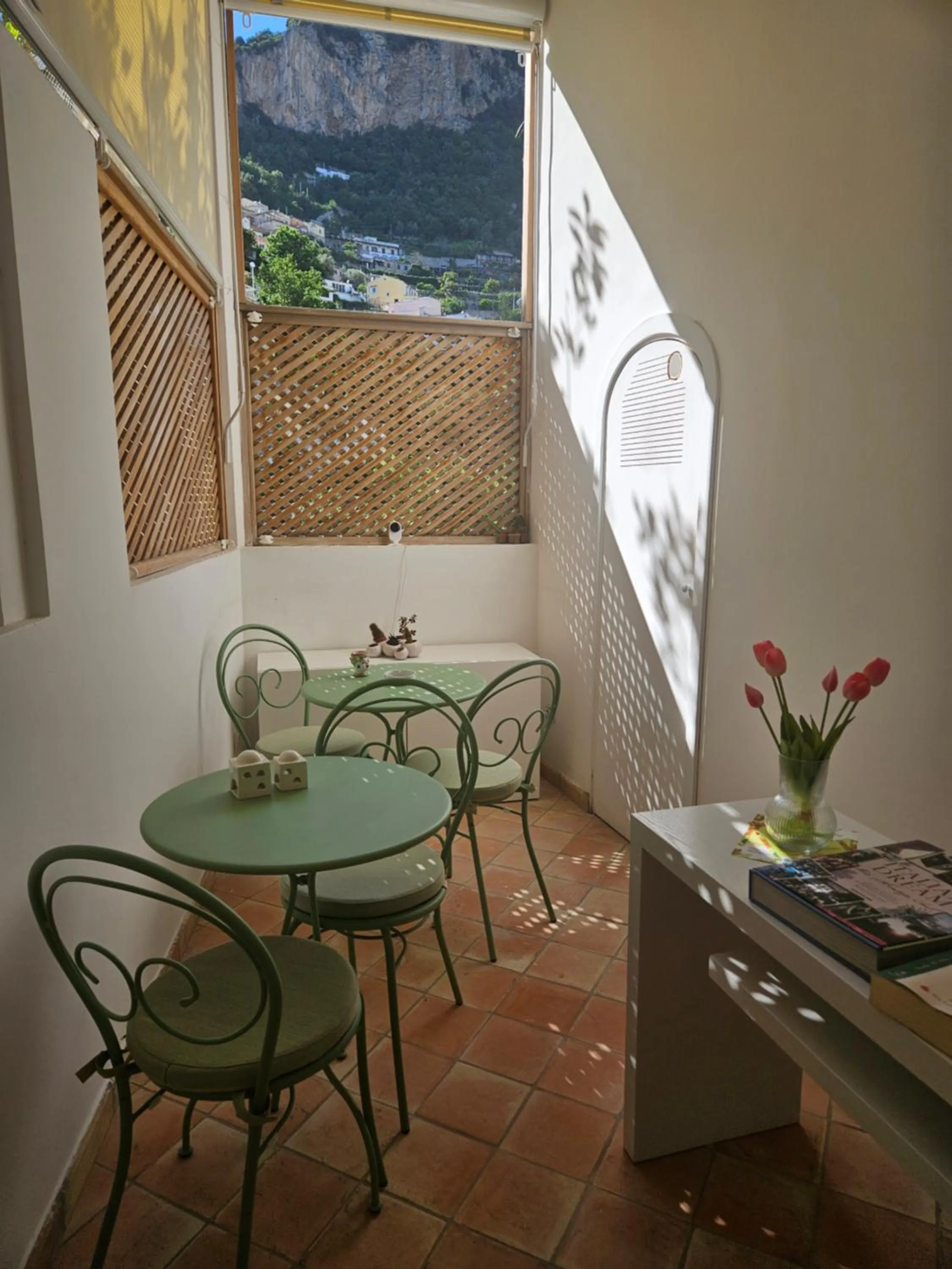 Dining area in Casa Mandara B&B