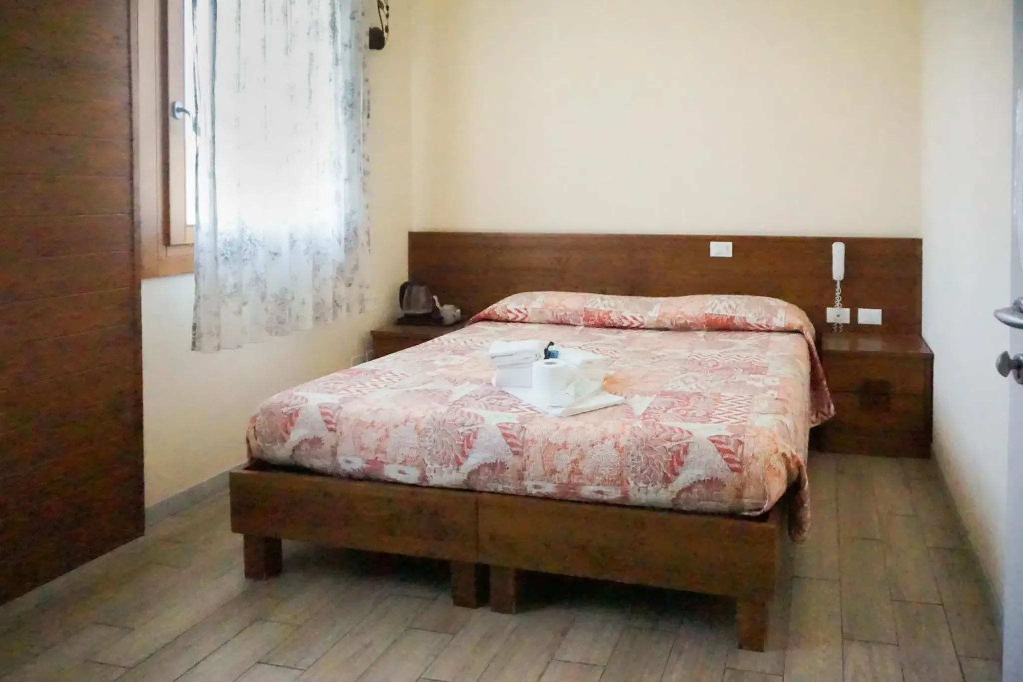 Large Double Room in Azienda Agrituristica Ai Prai Large Double Room in Azienda Agrituristica Ai Prai