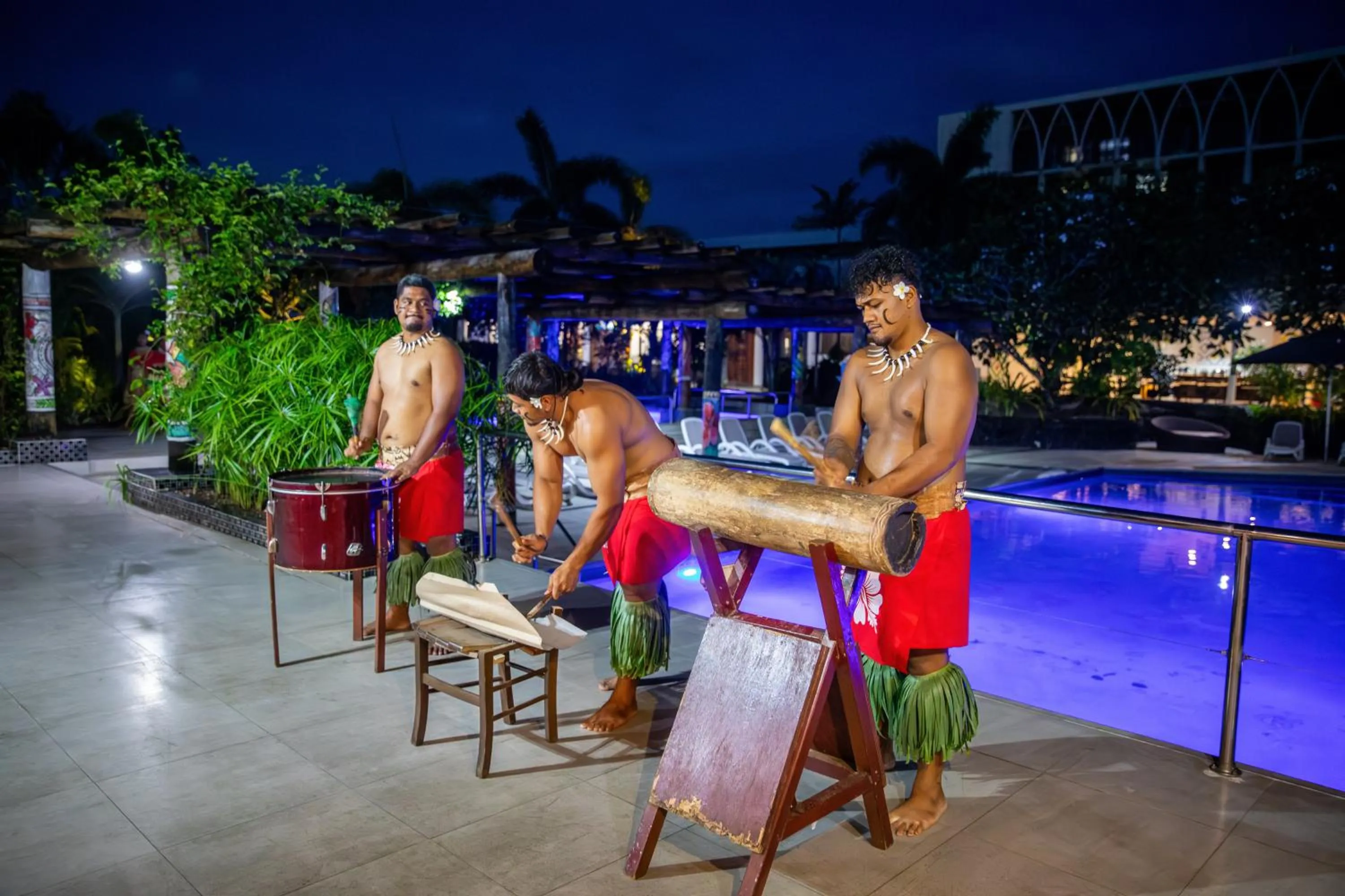 Entertainment in Tanoa Tusitala Hotel