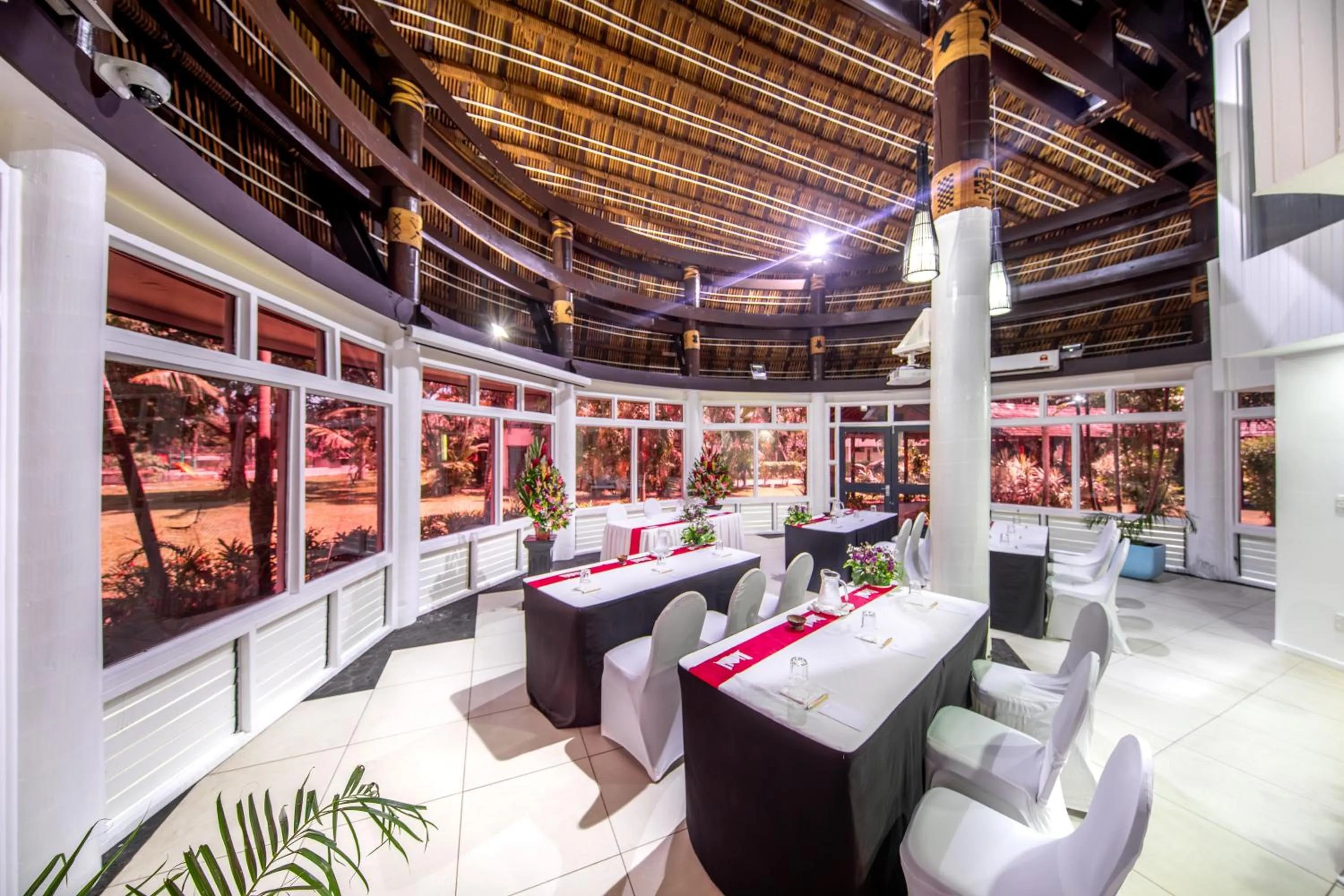 Meeting/conference room in Tanoa Tusitala Hotel