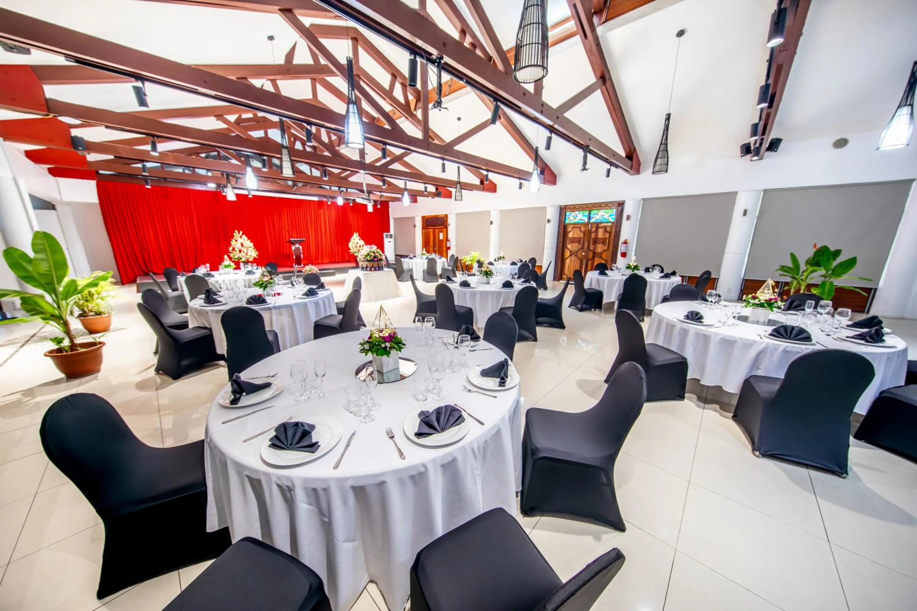 Meeting/conference room in Tanoa Tusitala Hotel