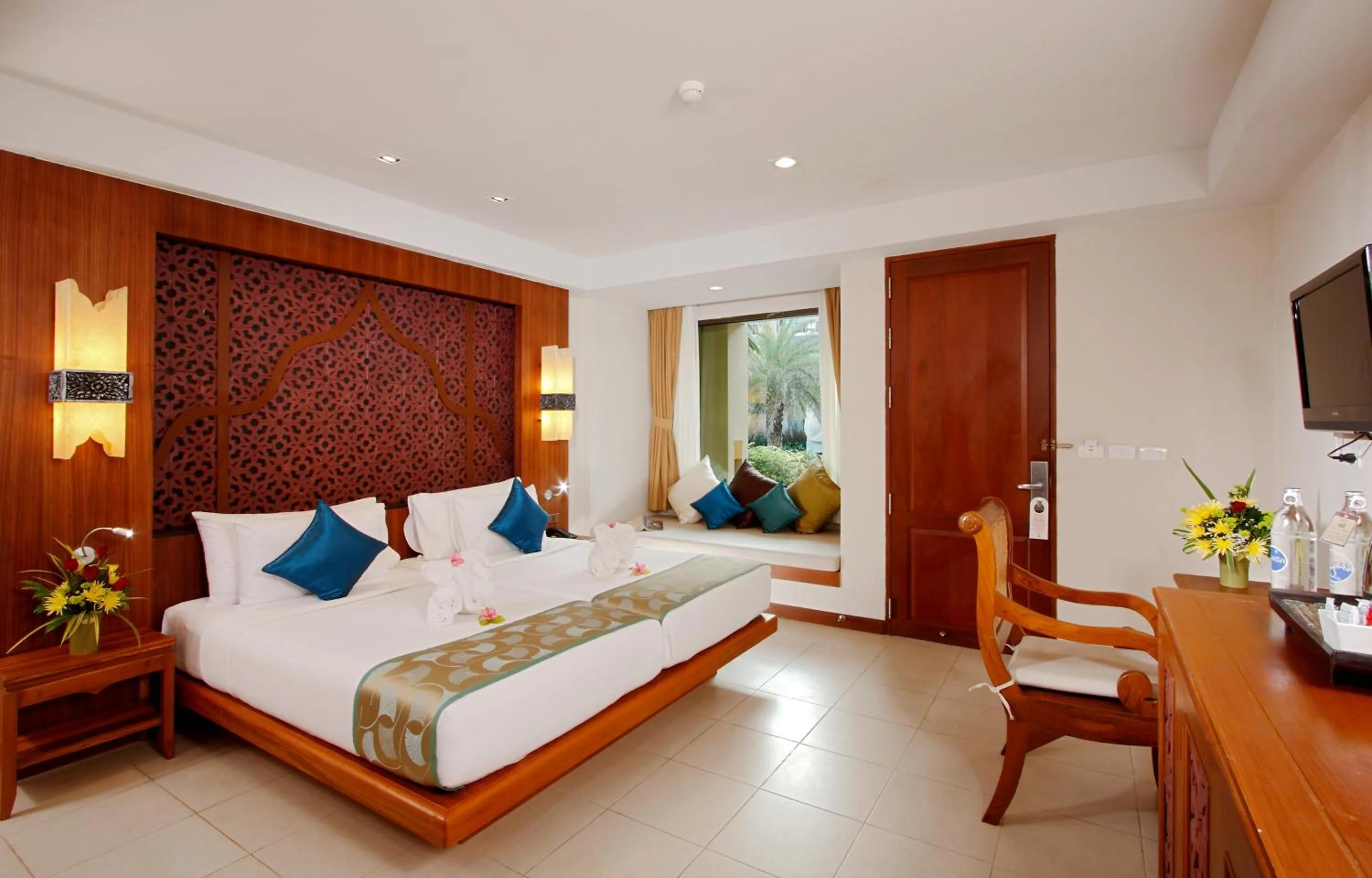 Bed in Rawai Palm Beach Resort - SHA Extra Plus