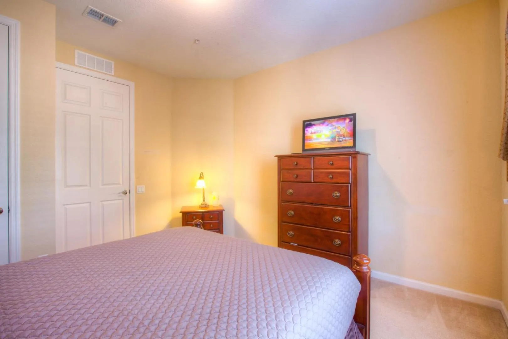 Other, Bed in Lovely Third-Floor Vista Cay Resort Condo