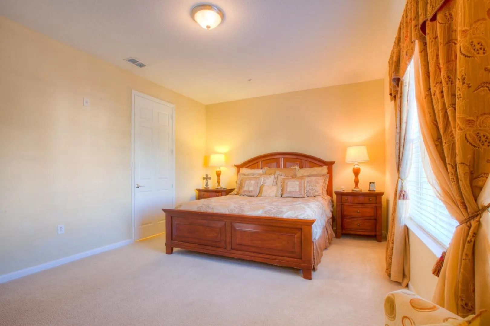 Other, Bed in Lovely Third-Floor Vista Cay Resort Condo