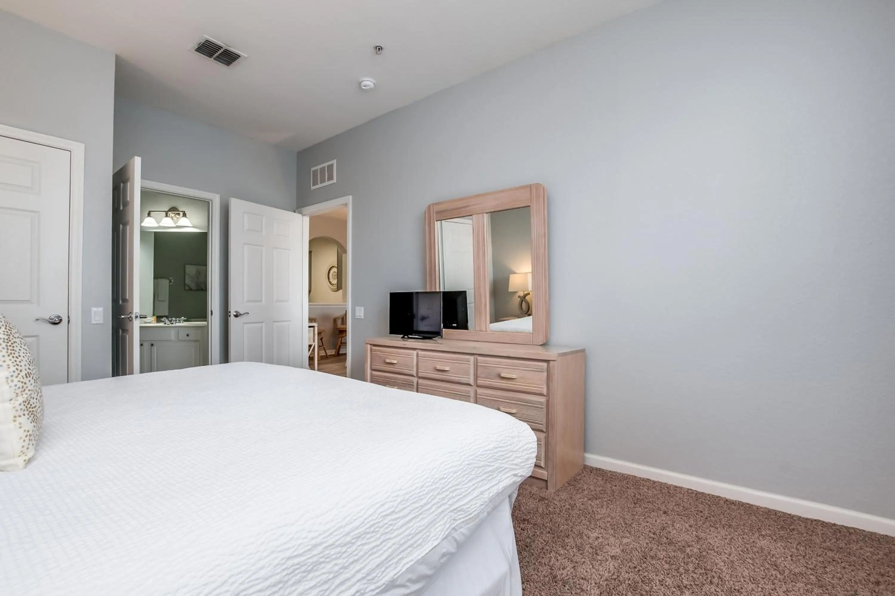 Bed in Penthouse Paradise