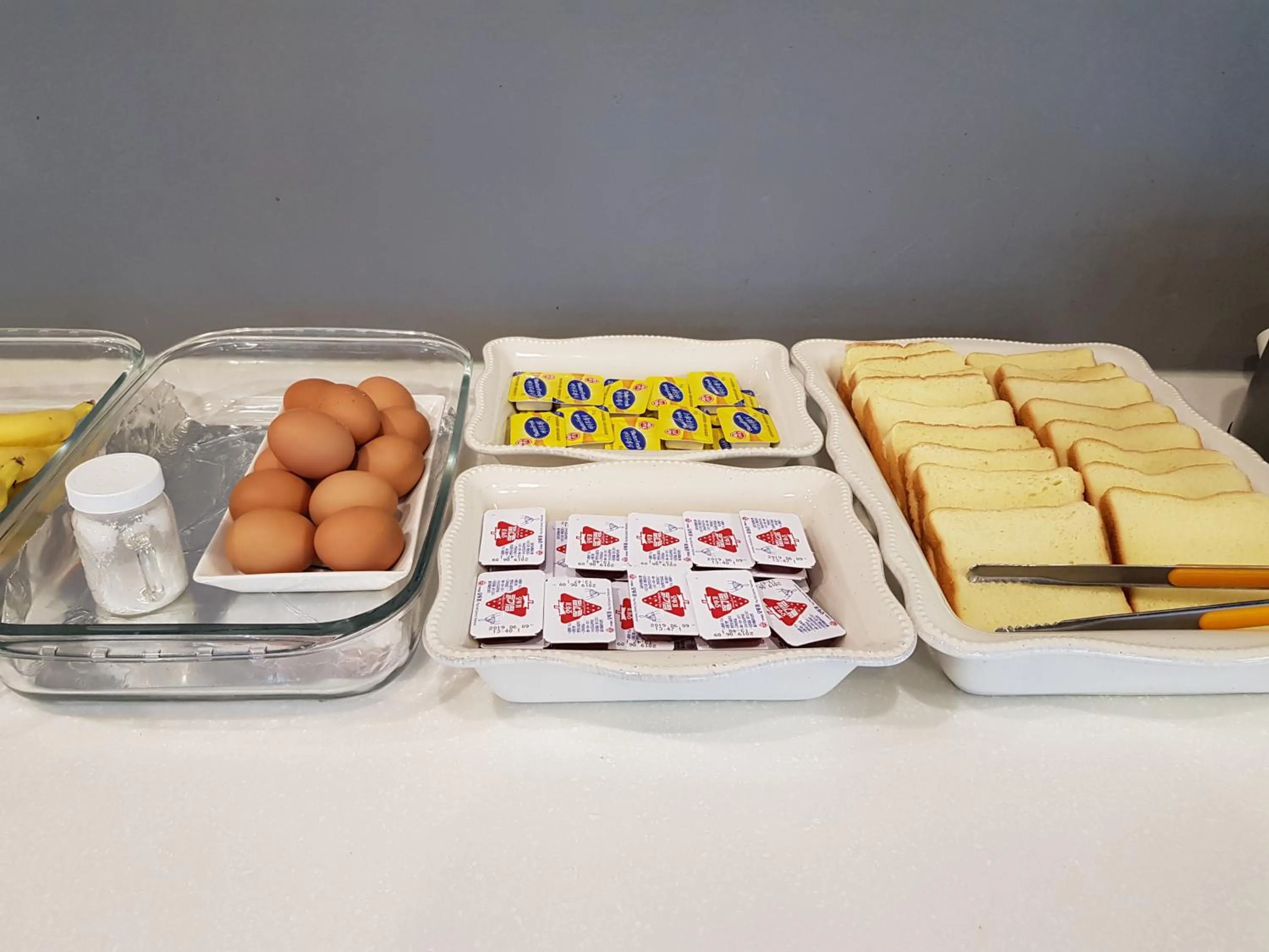 American breakfast in Maison de Geoje