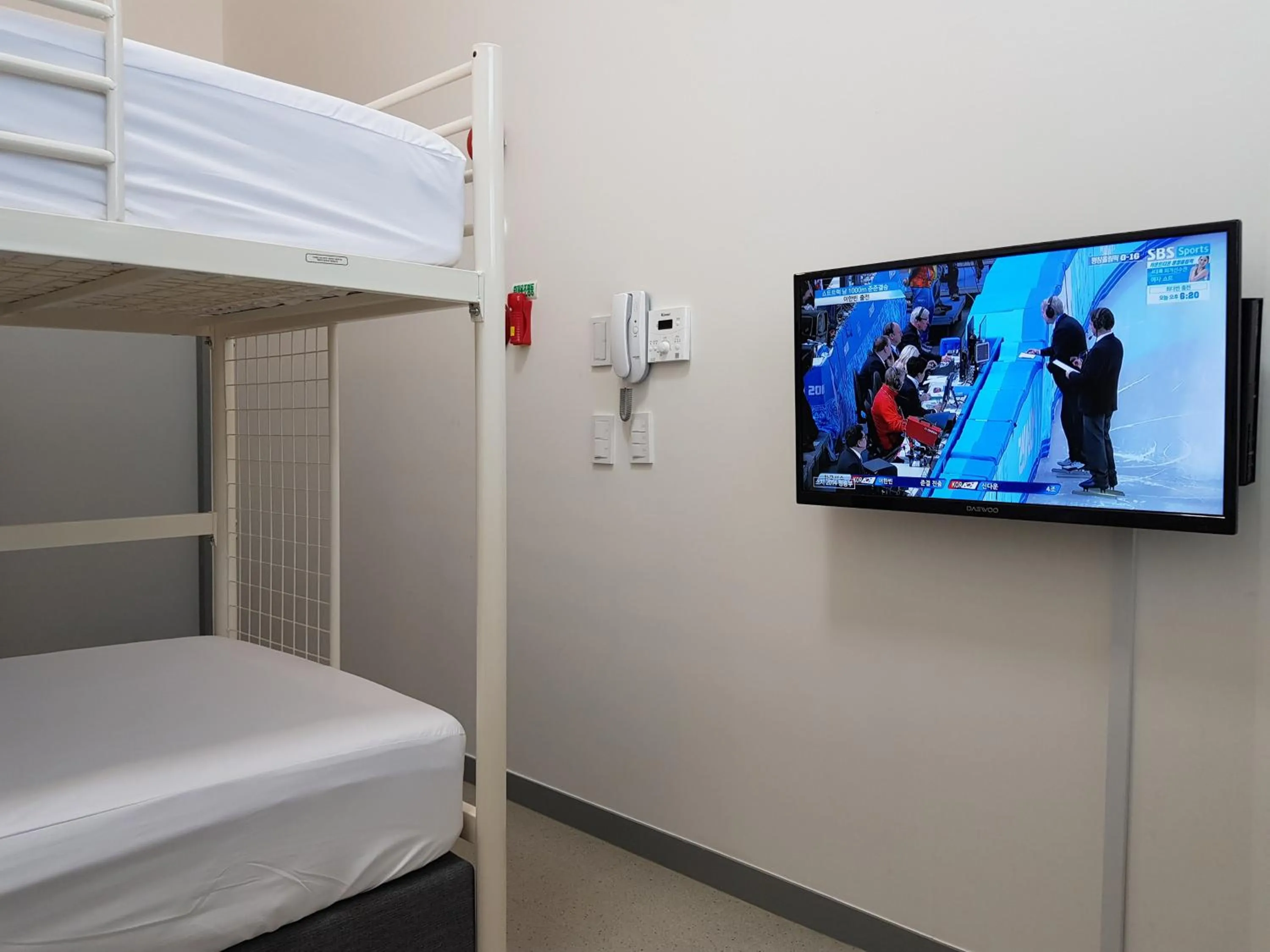 Living room, Bed in Maison de Geoje