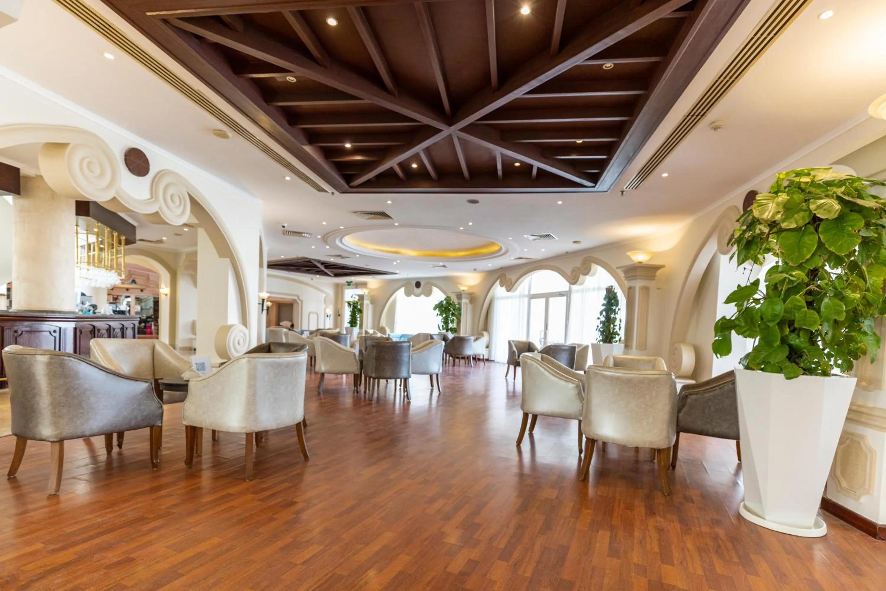 Lounge or bar in Sunrise Remal Resort