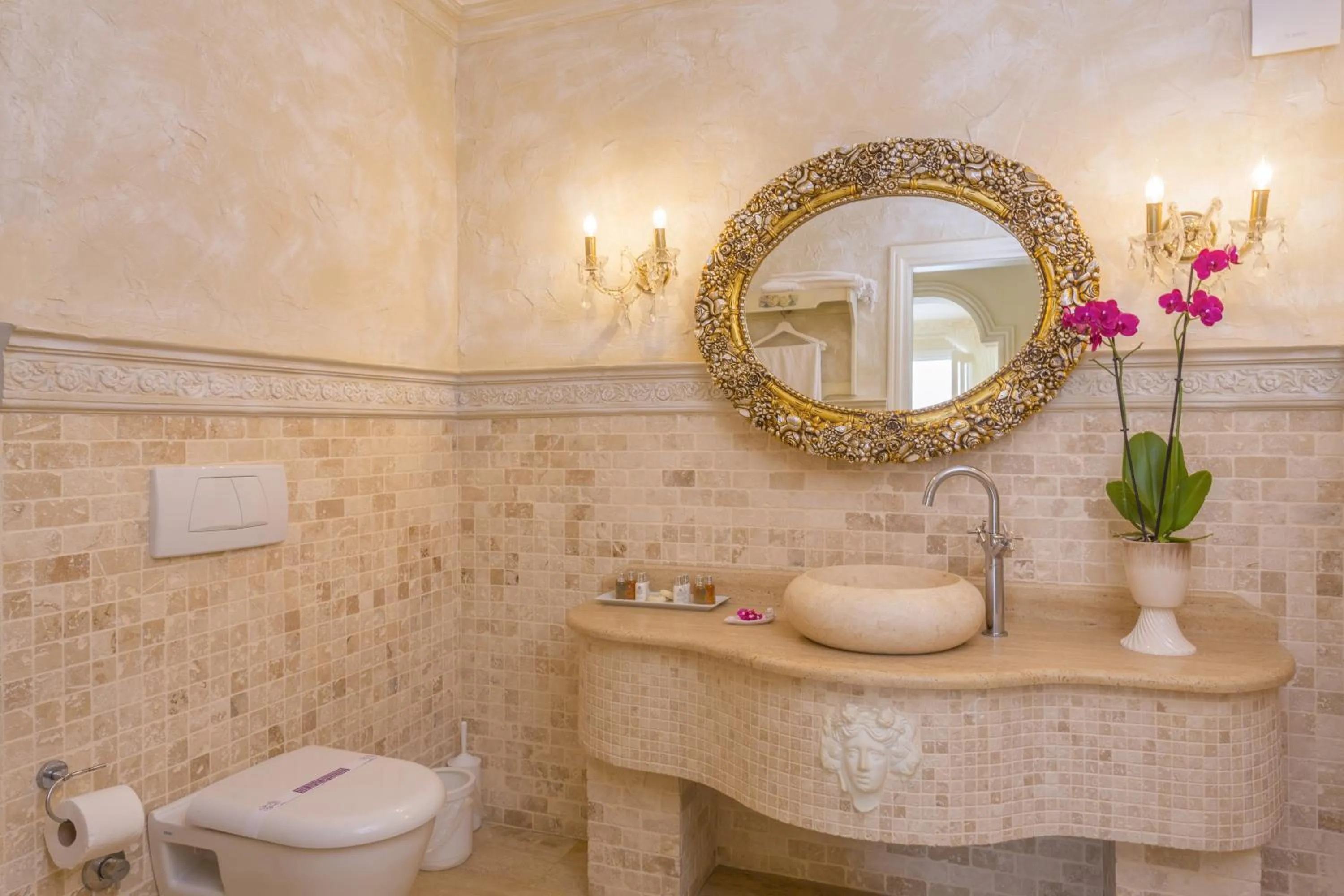 Toilet in Lukka Exclusive Hotel – Adult Only +12