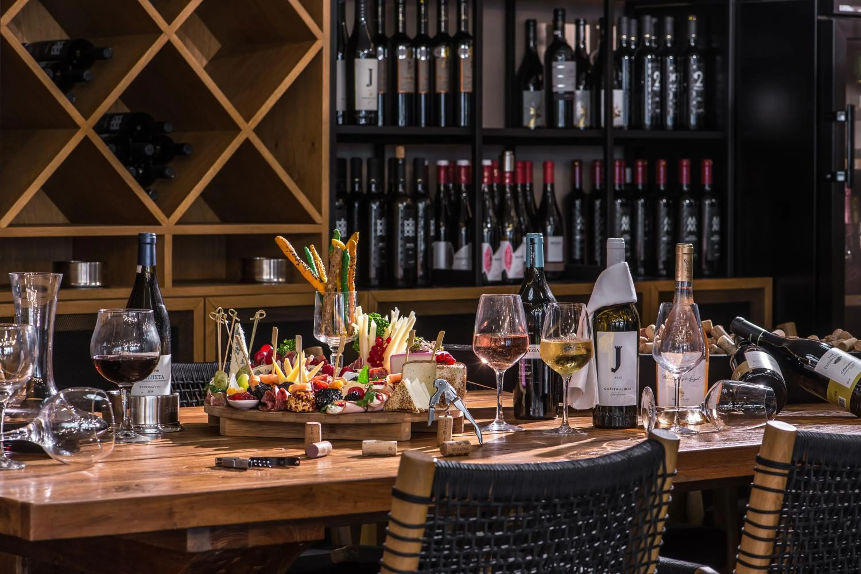 Lounge or bar in Gouves Waterpark Holiday Resort