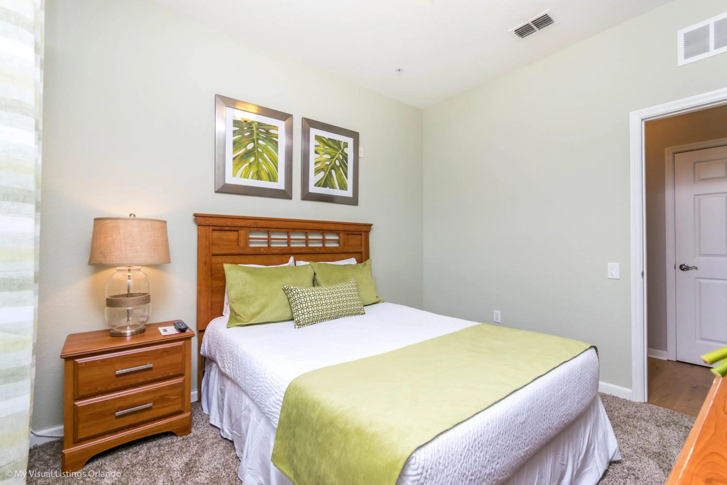 Bed in Spacious Condo Near Convention Ctr & I-Drive, Pool