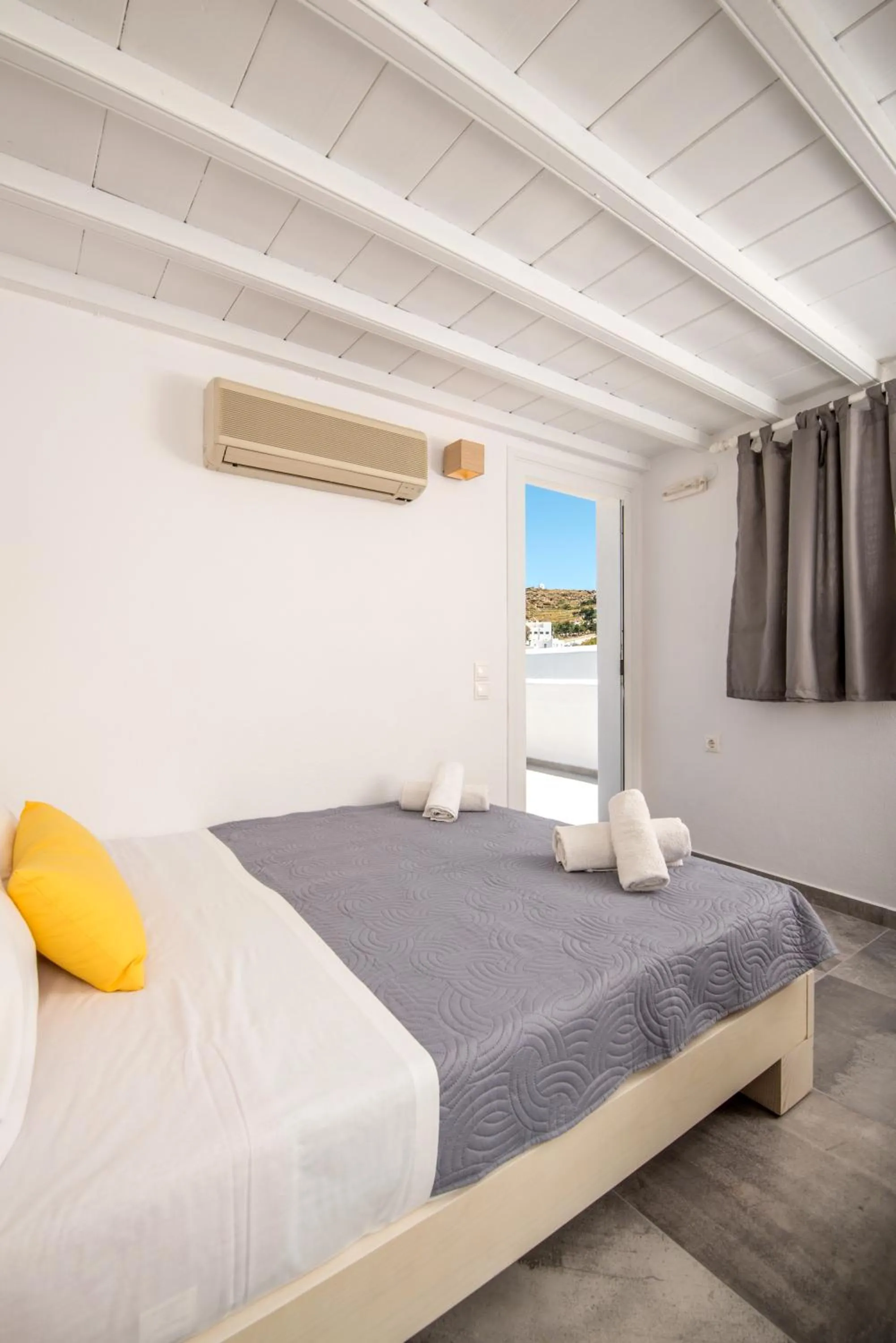 bunk bed, Bed in Orpheas Rooms