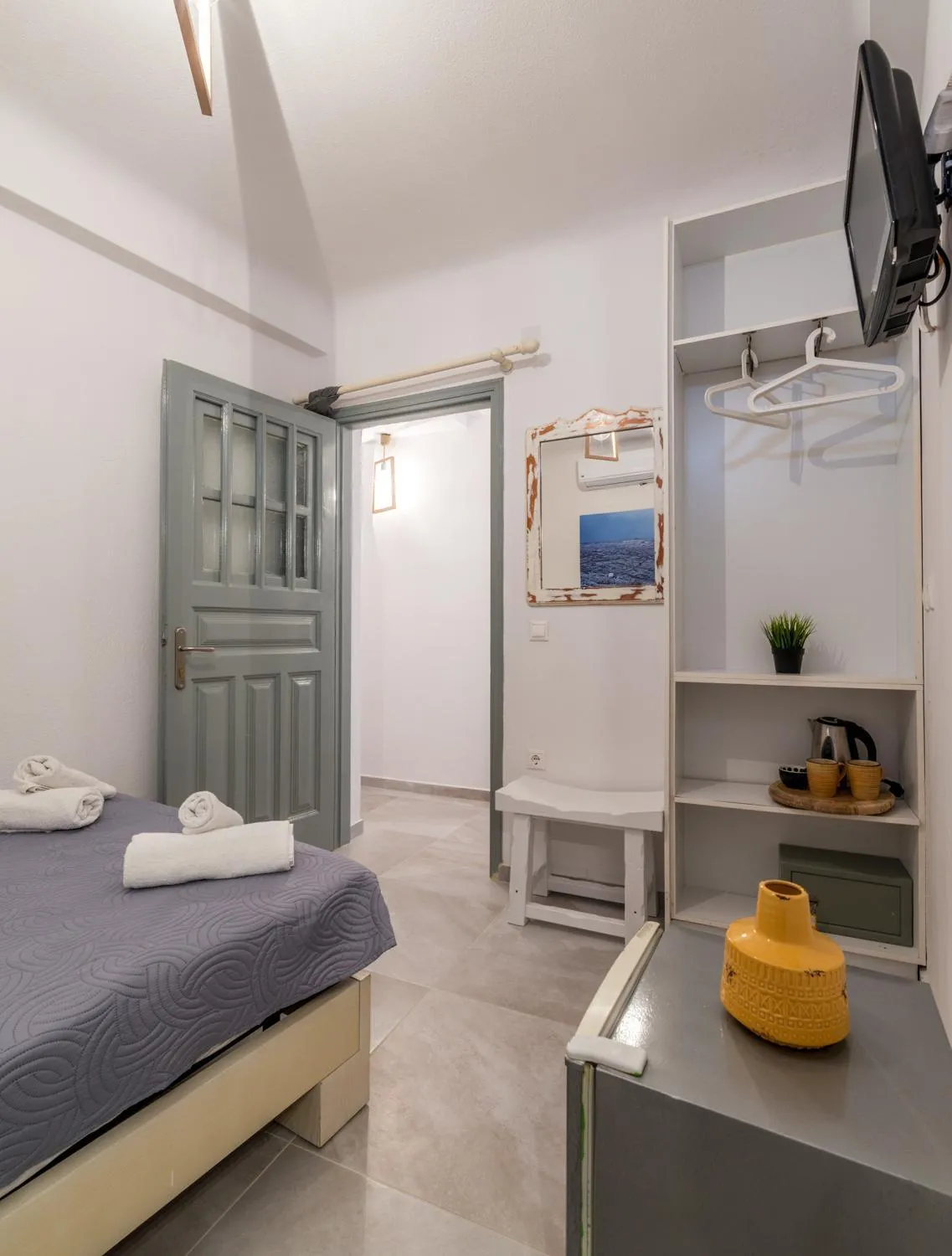 Bed in Orpheas Rooms