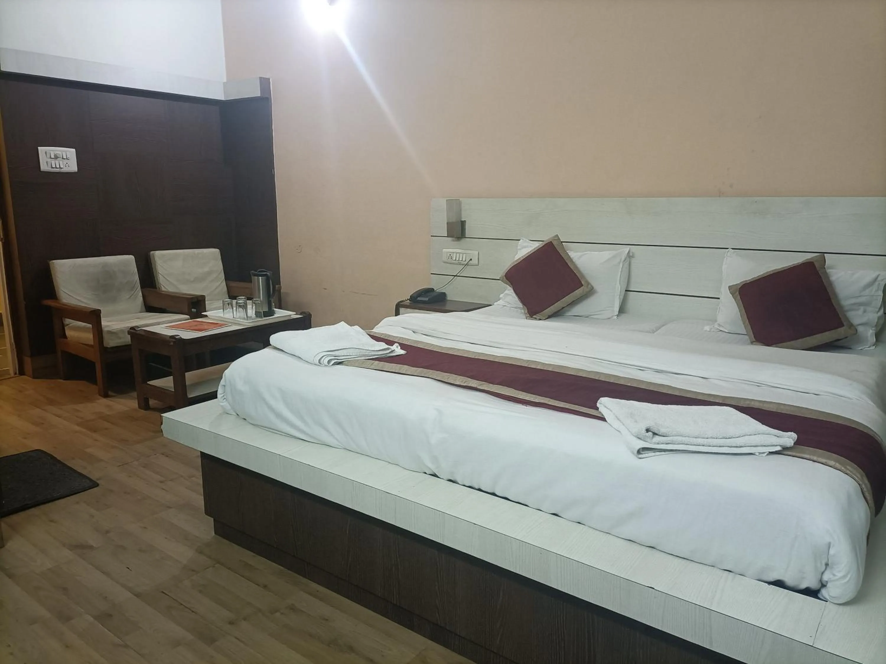 Bed in Hotel Midtown