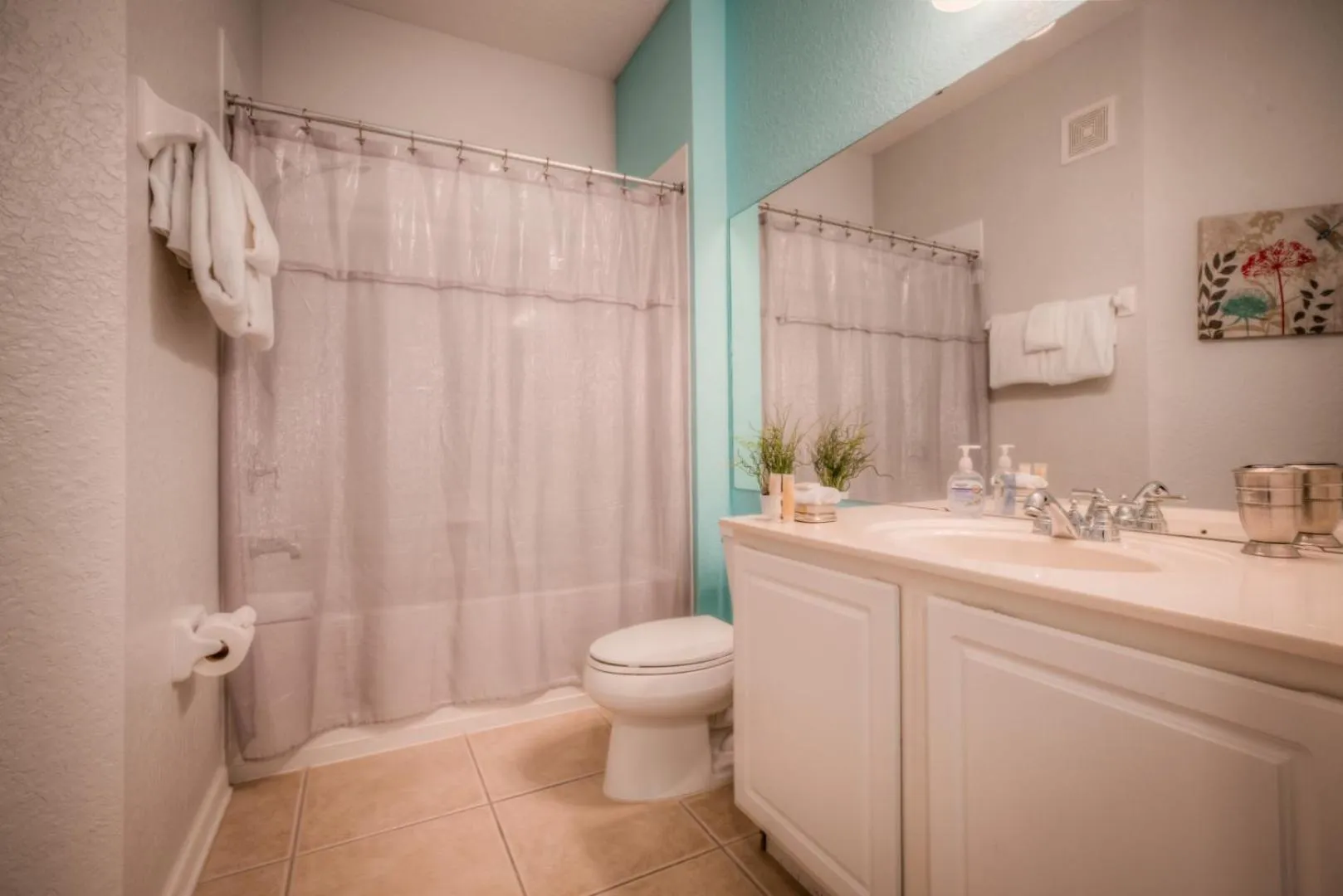 Beautiful LAKEVIEW Deluxe Condo Near Theme Parks