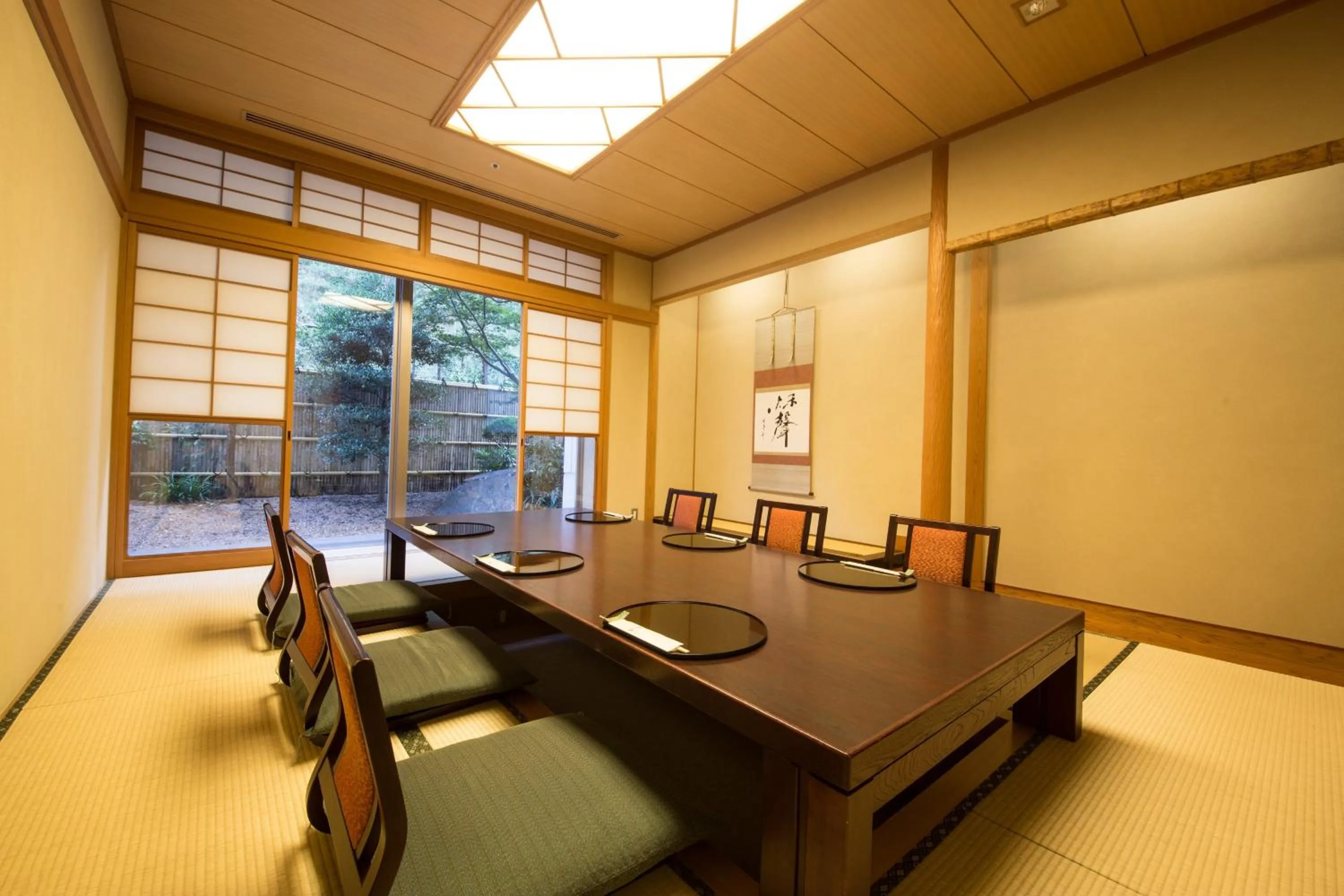 Restaurant/places to eat in ANA Crowne Plaza Yonago by IHG