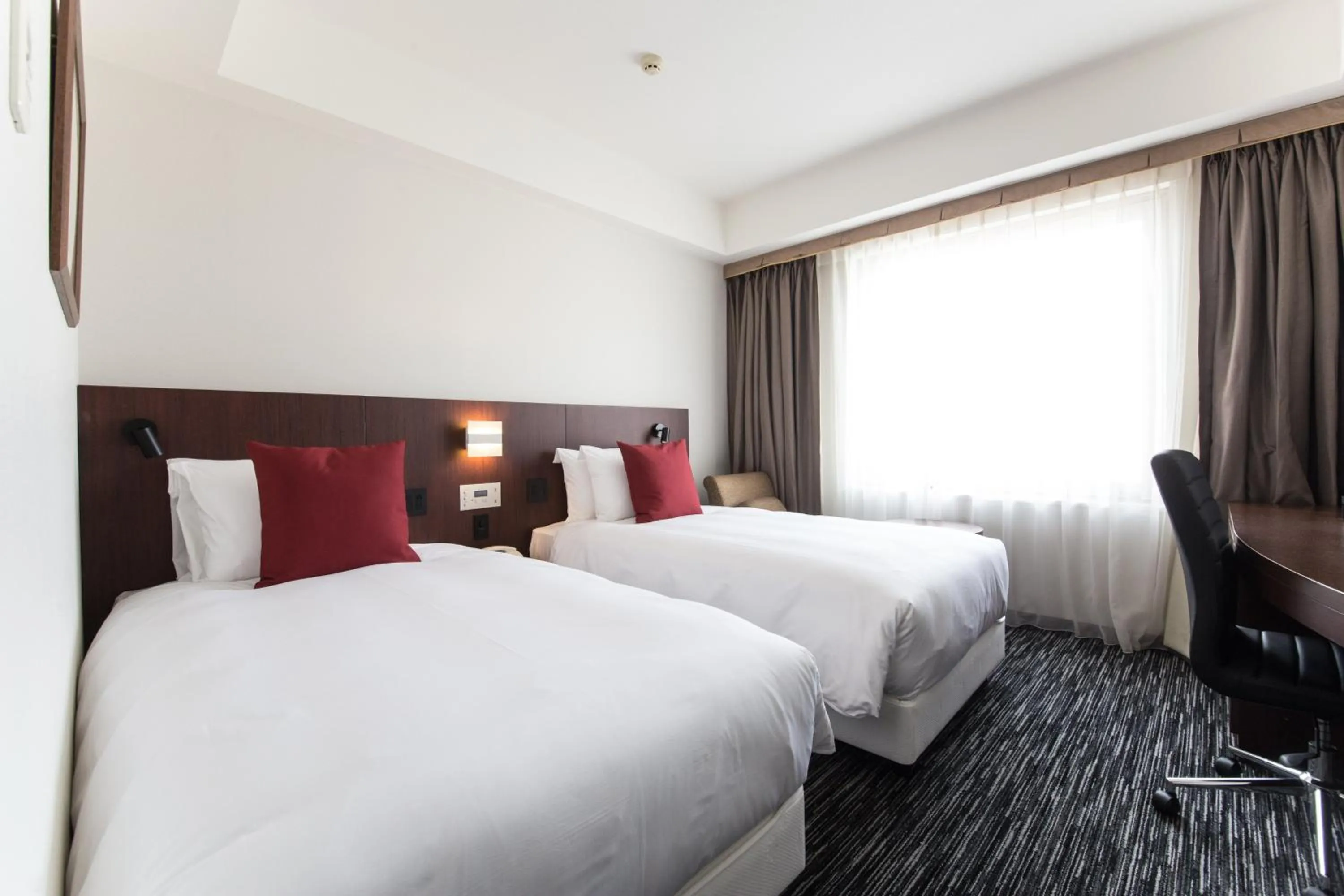Photo of the whole room, Bed in ANA Crowne Plaza Yonago by IHG