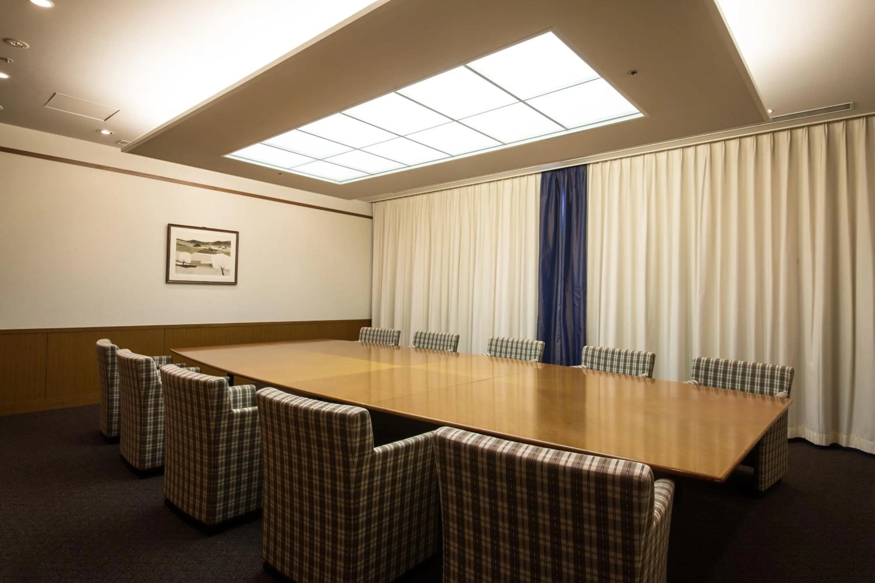 Meeting/conference room in ANA Crowne Plaza Yonago by IHG