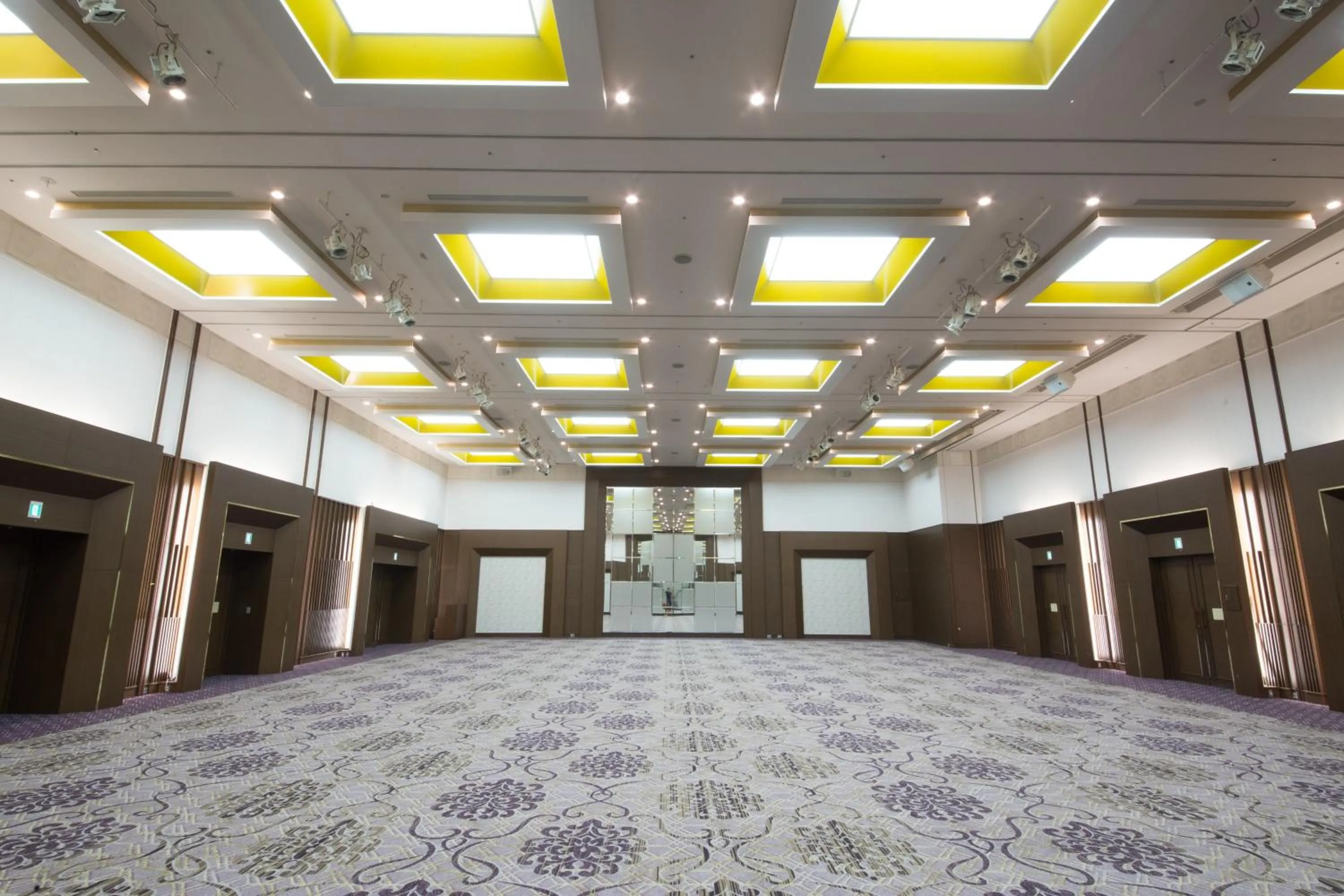 Meeting/conference room in ANA Crowne Plaza Yonago by IHG