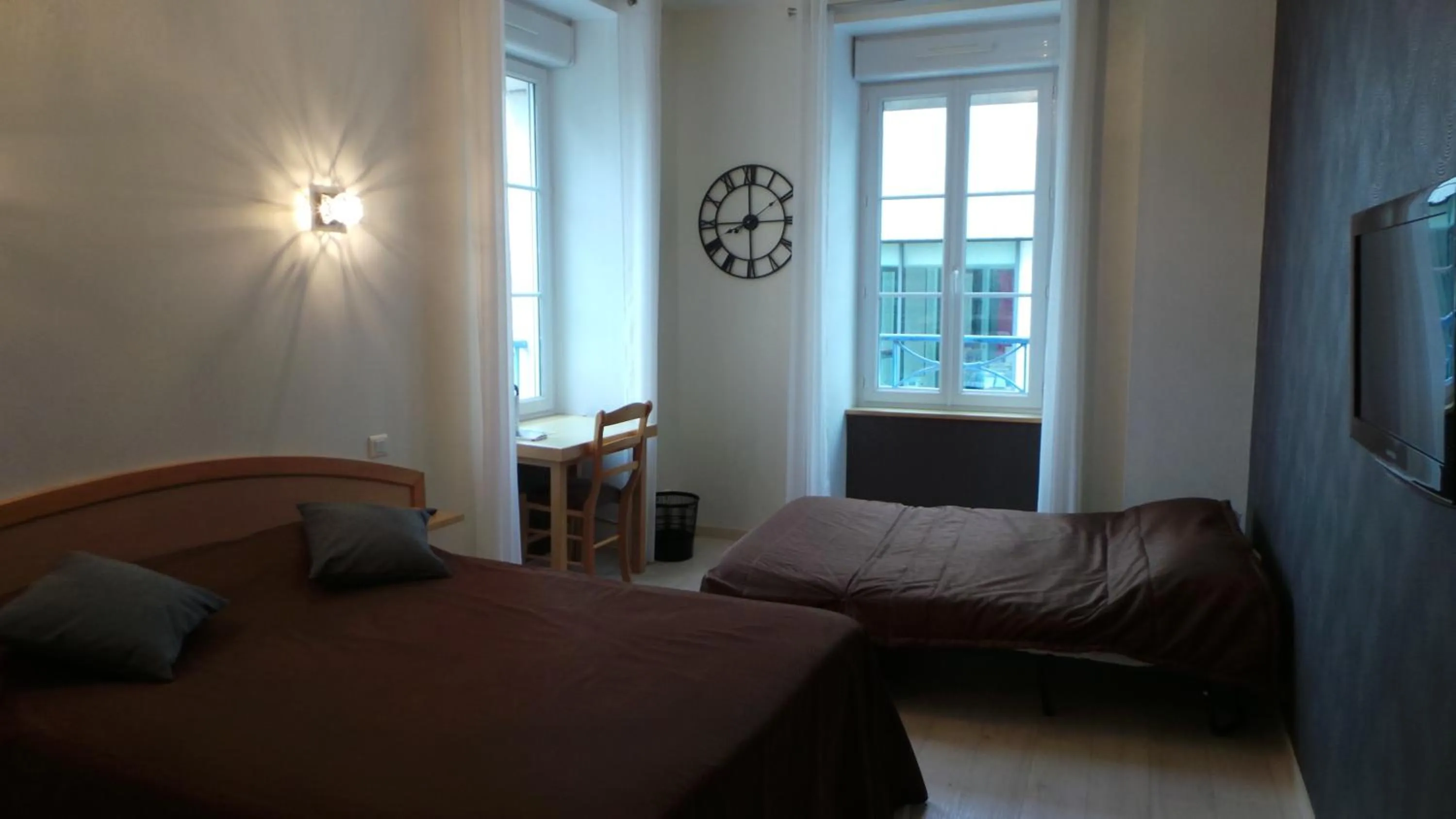 Photo of the whole room, Bed in Hotel La Renaissance