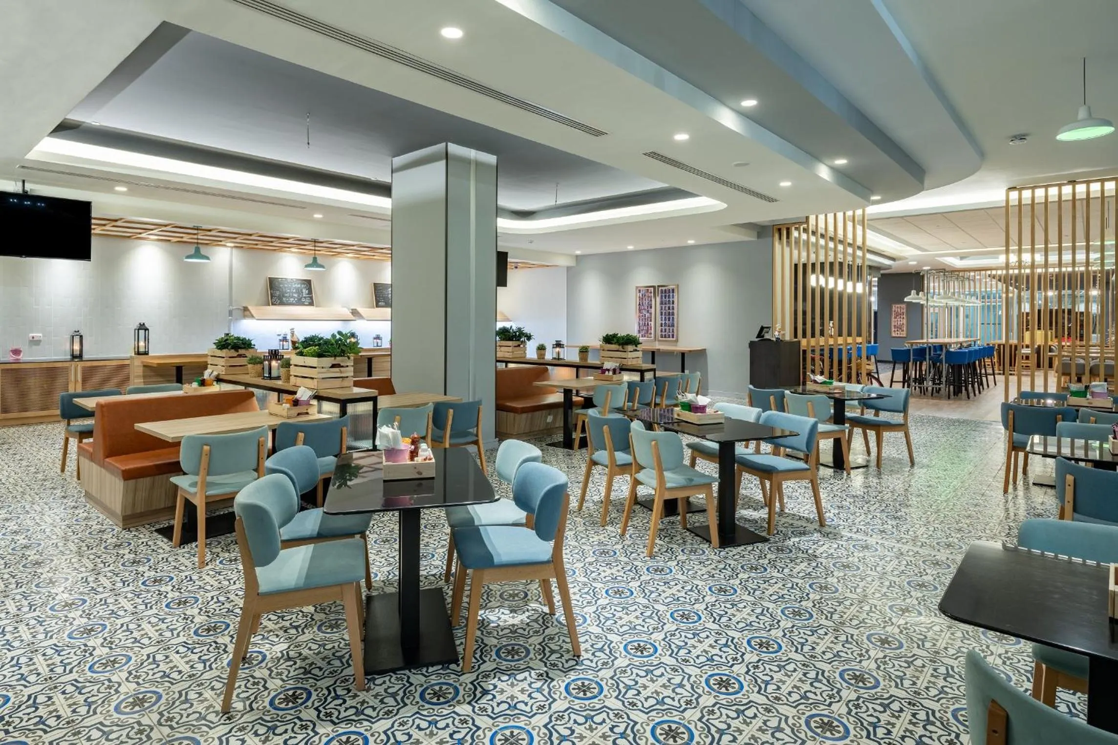 Restaurant/places to eat in Park Inn by Radisson Jubail Industrial City