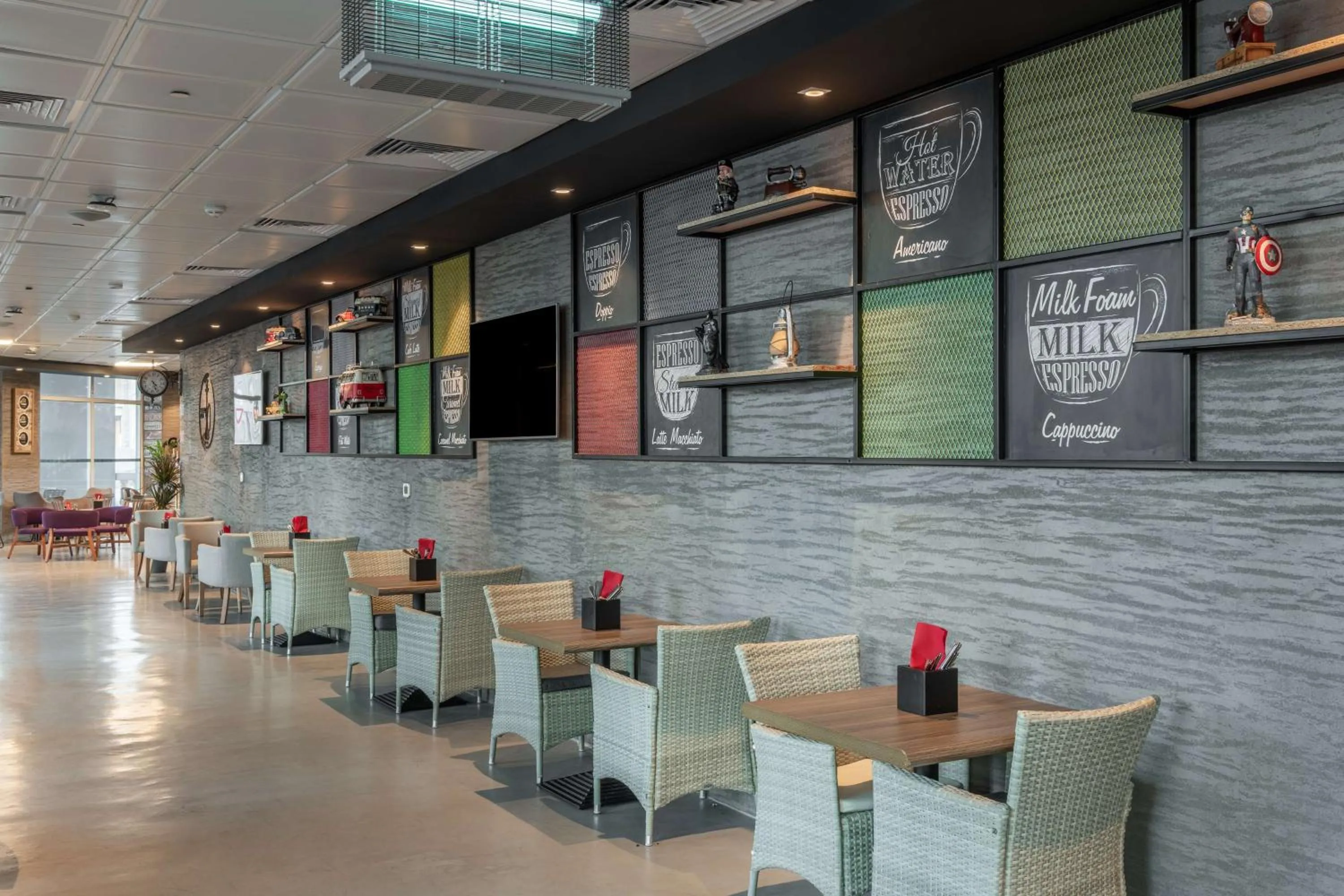 Lounge or bar in Park Inn by Radisson Jubail Industrial City