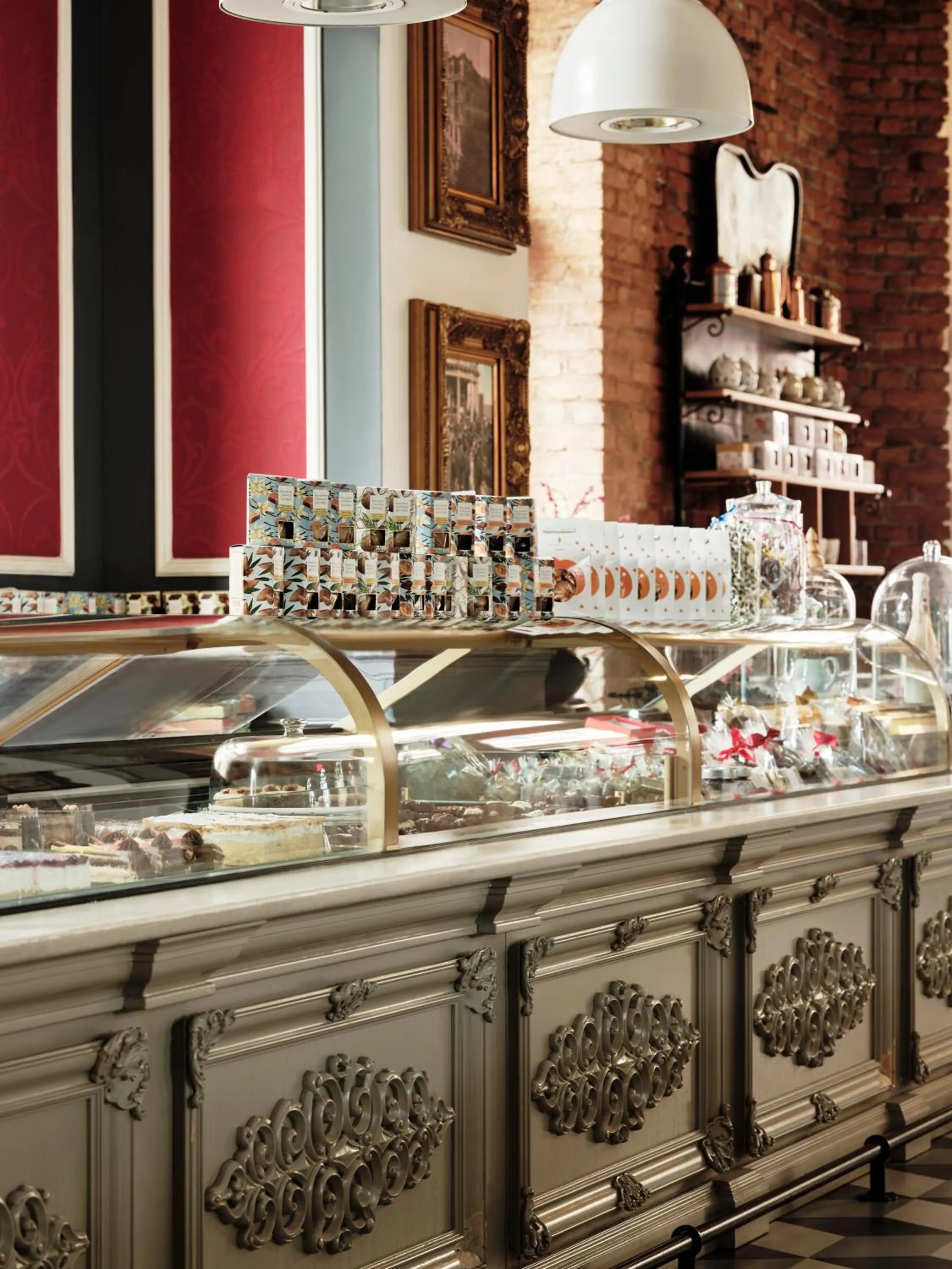 Lounge or bar in Hotel Continental