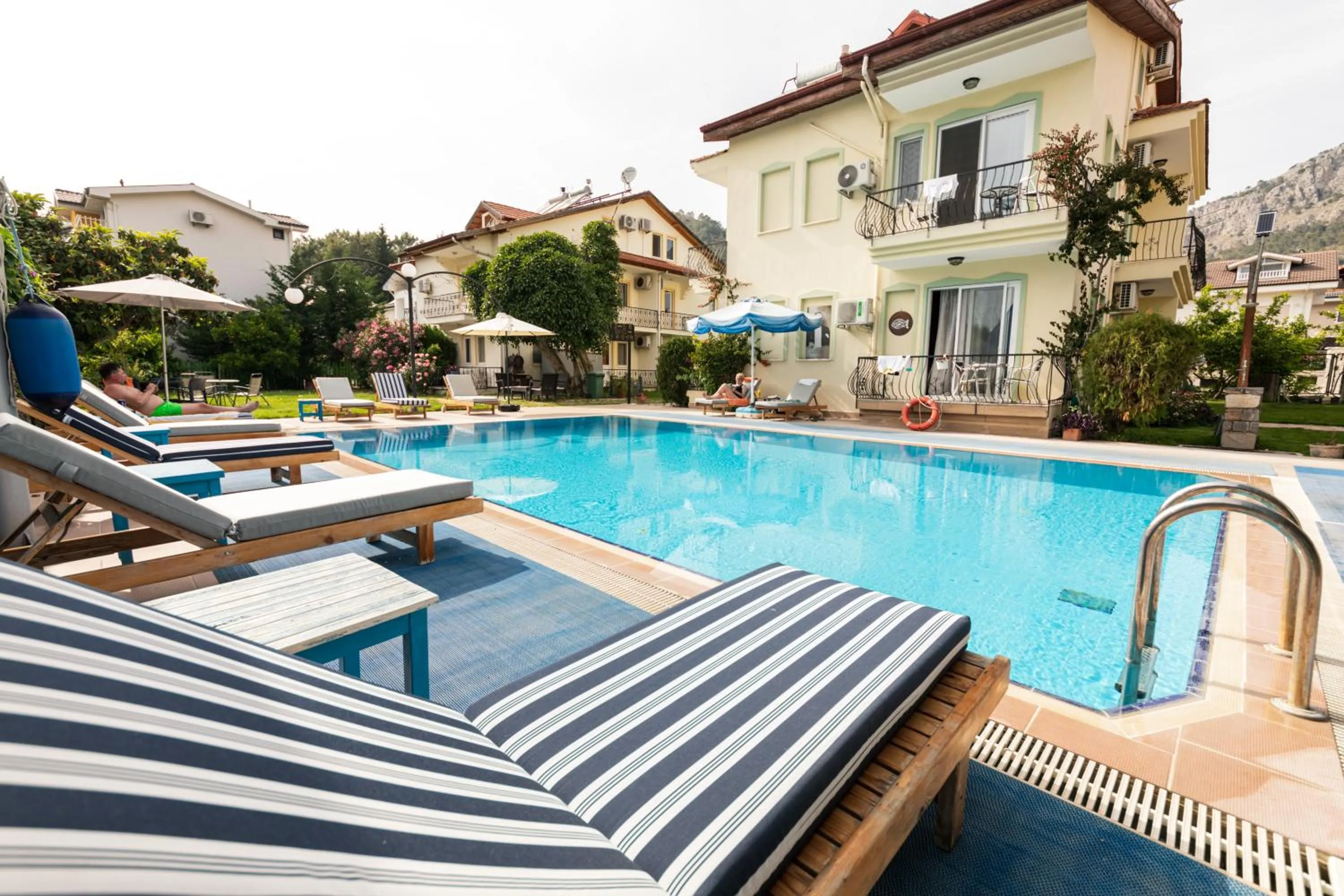 Pool view in Dedeminn Garden Hotel