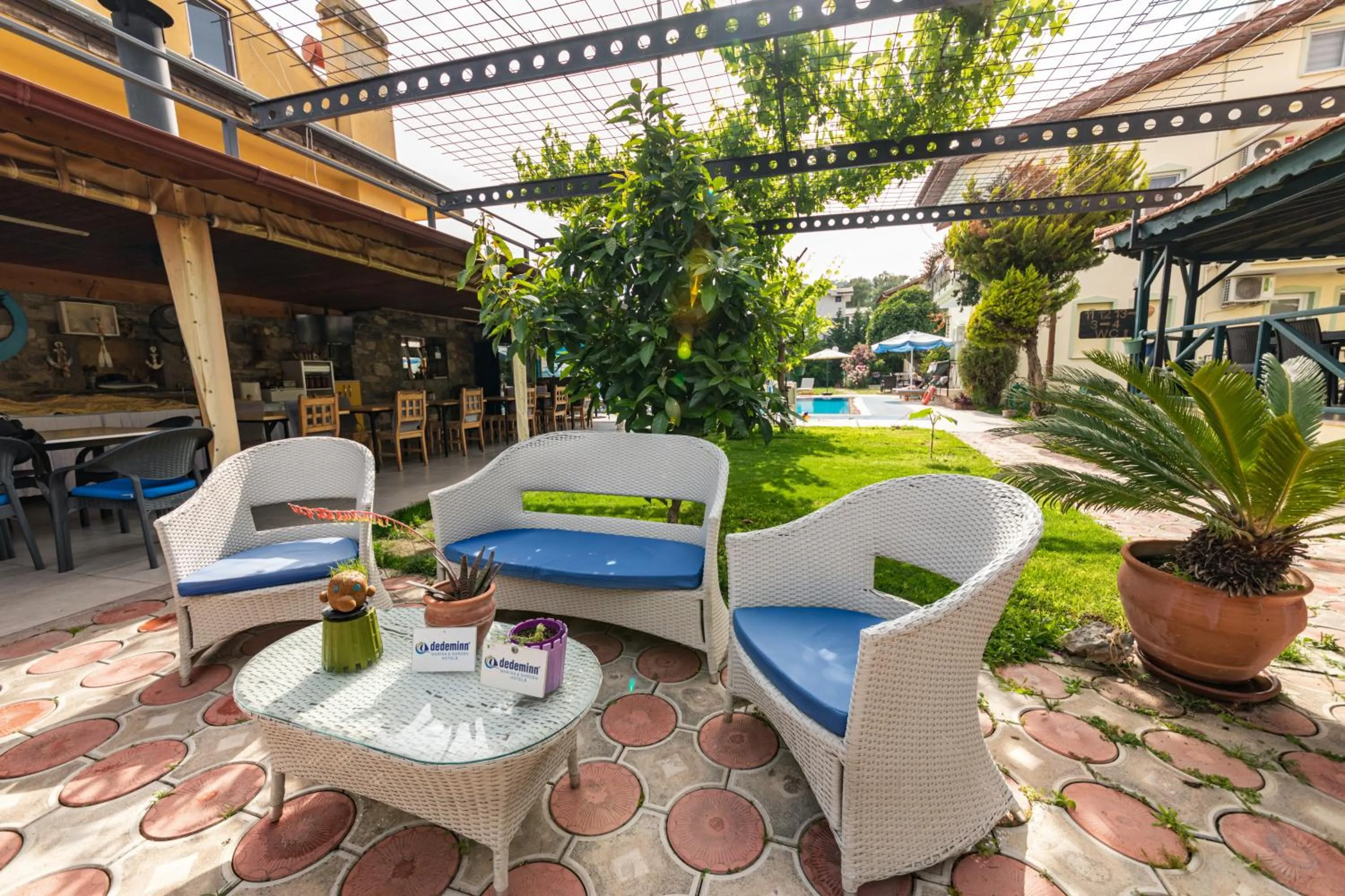 Garden in Dedeminn Garden Hotel