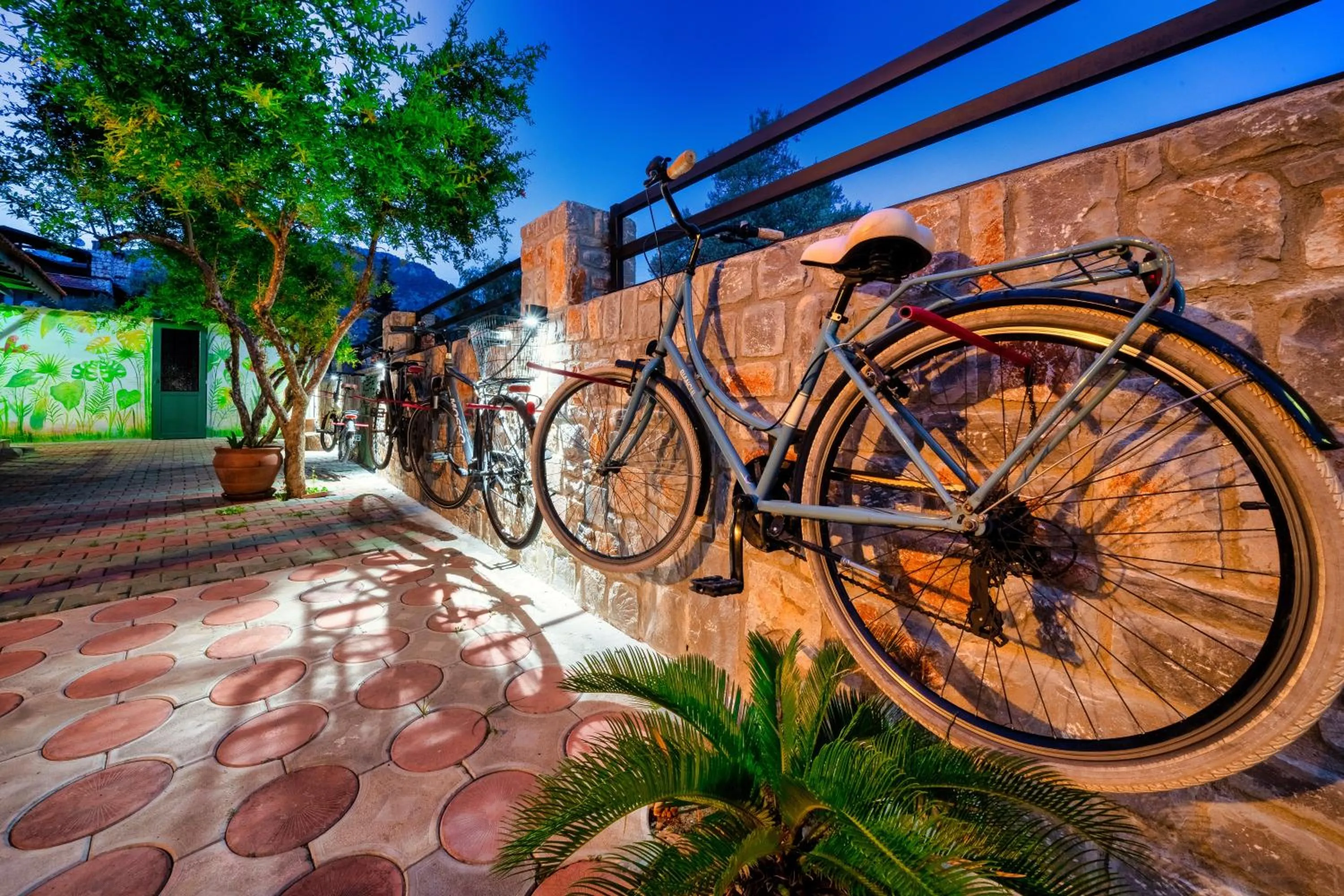 Day in Dedeminn Garden Hotel