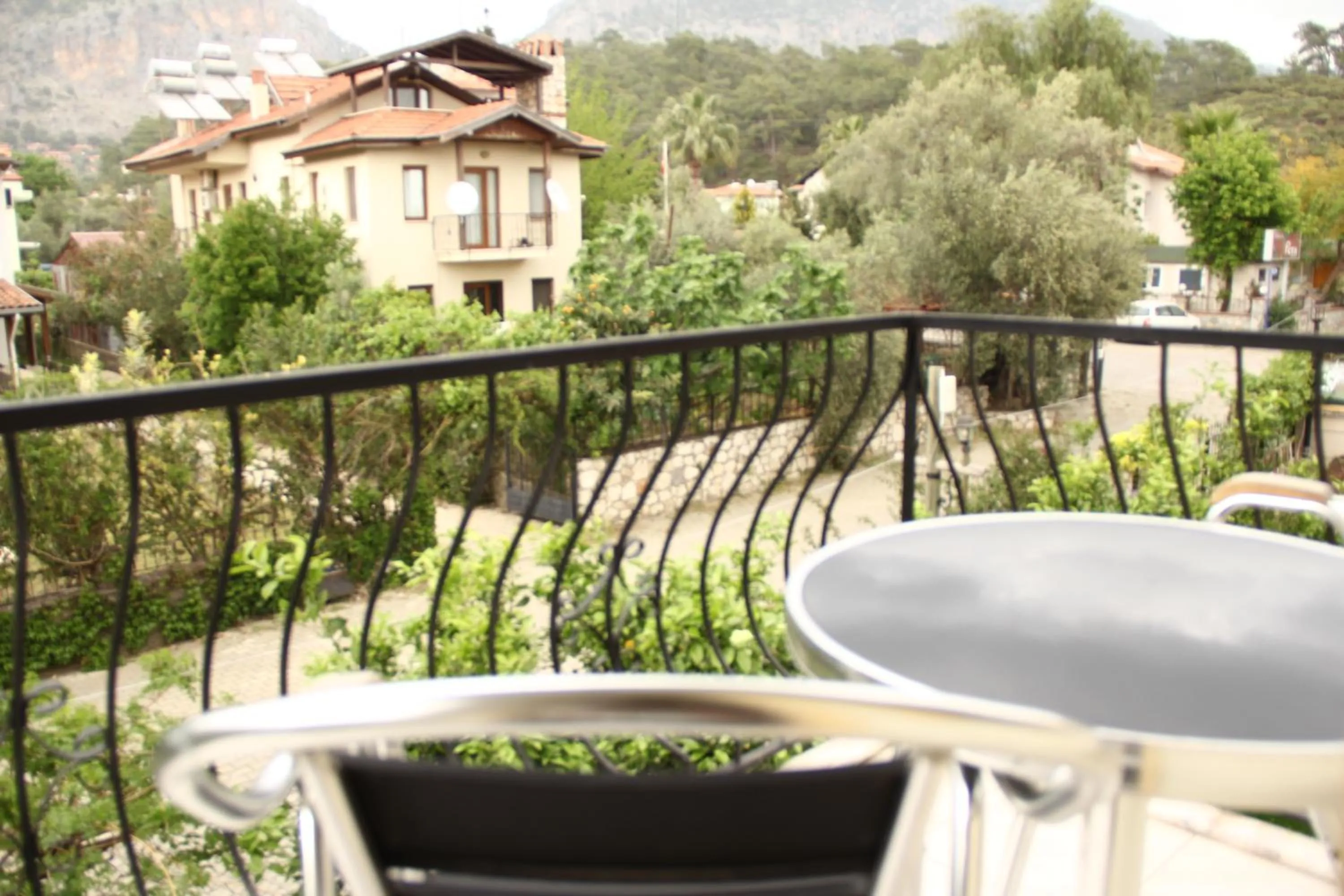 Balcony/Terrace in Dedeminn Garden Hotel