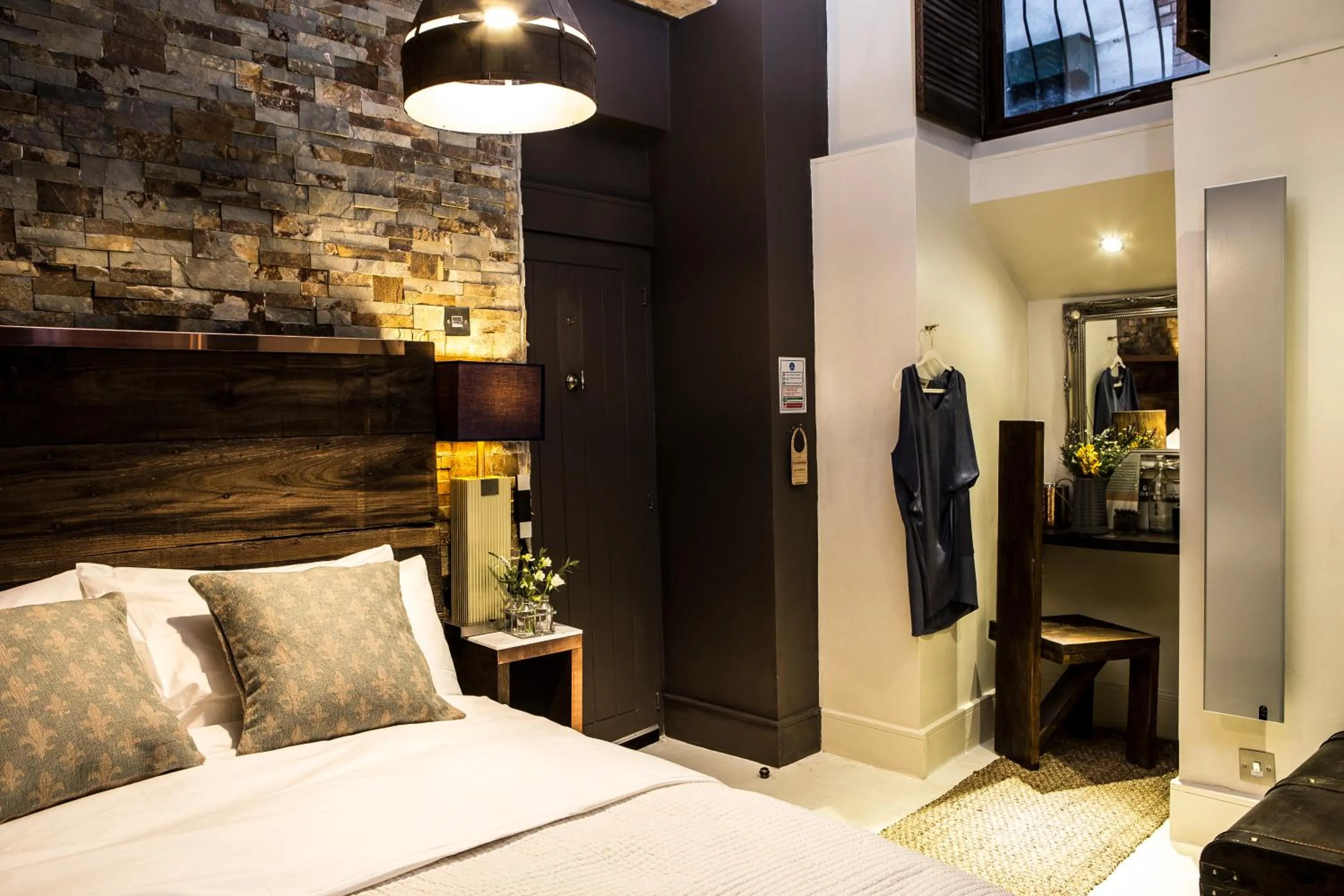 Bed in The Cow Hollow Hotel