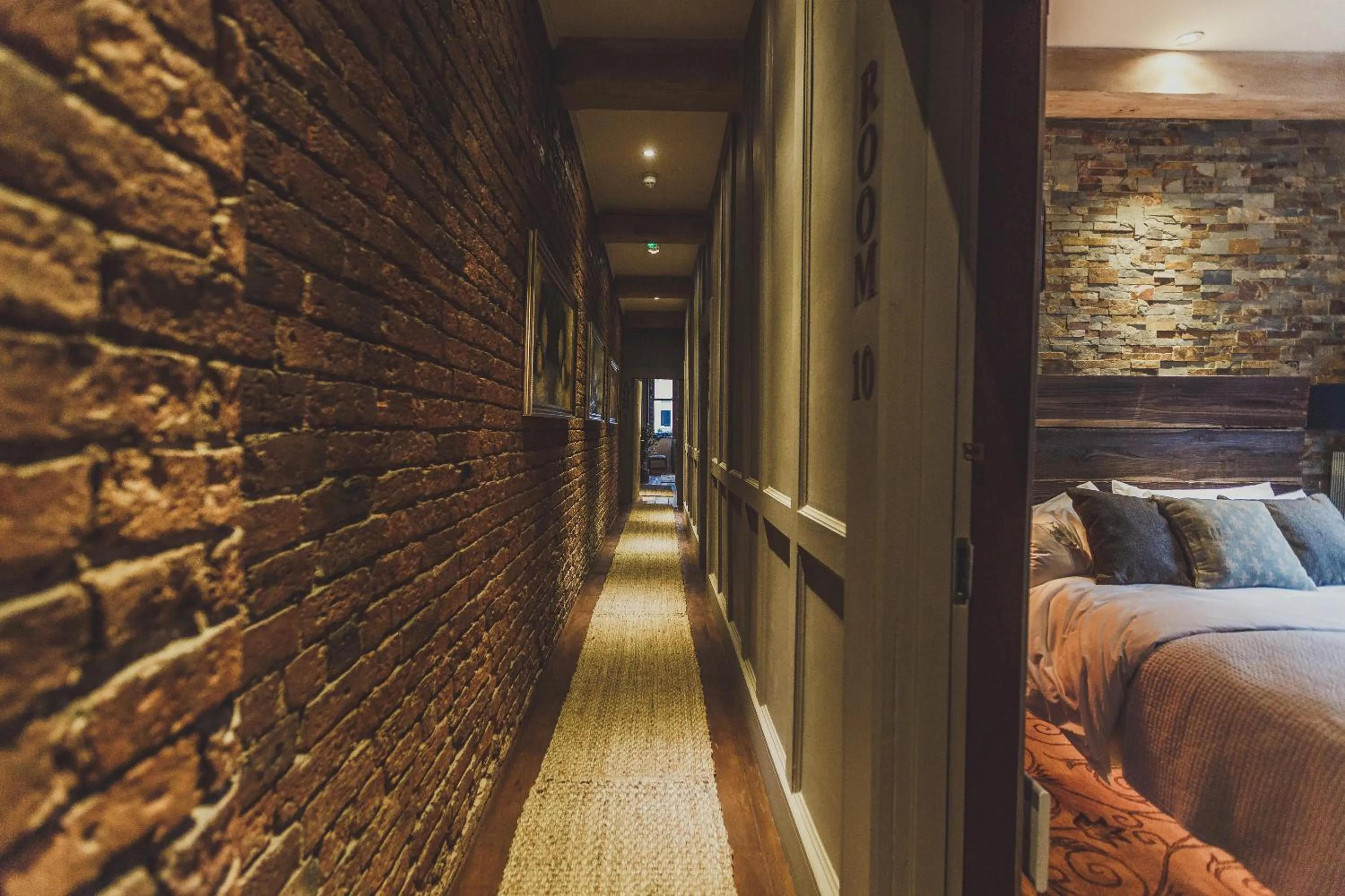 Bed in The Cow Hollow Hotel