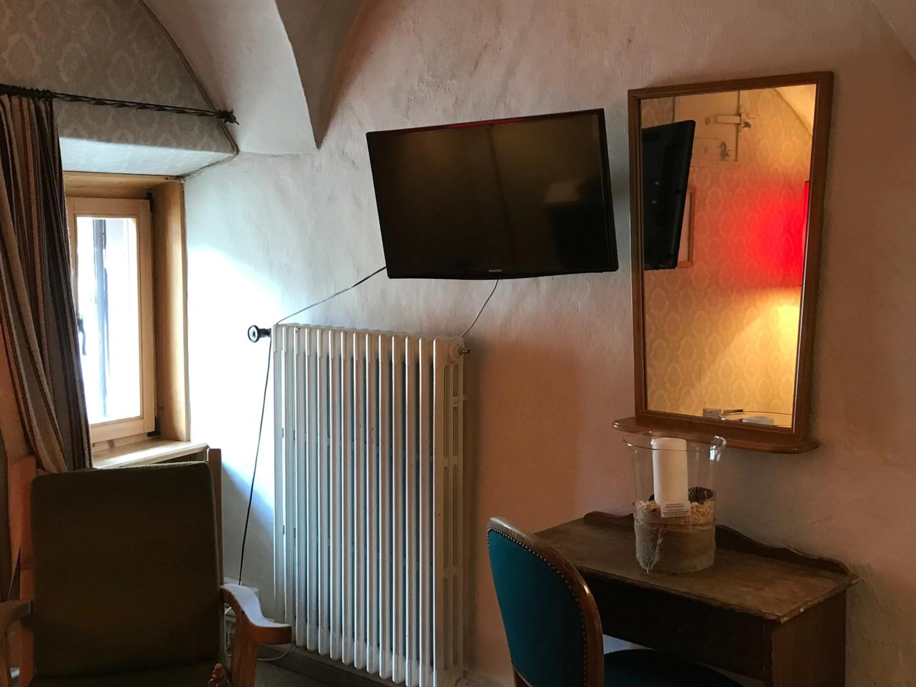 Double Room with Shared Bathroom - single occupancy in Hotel Klarer