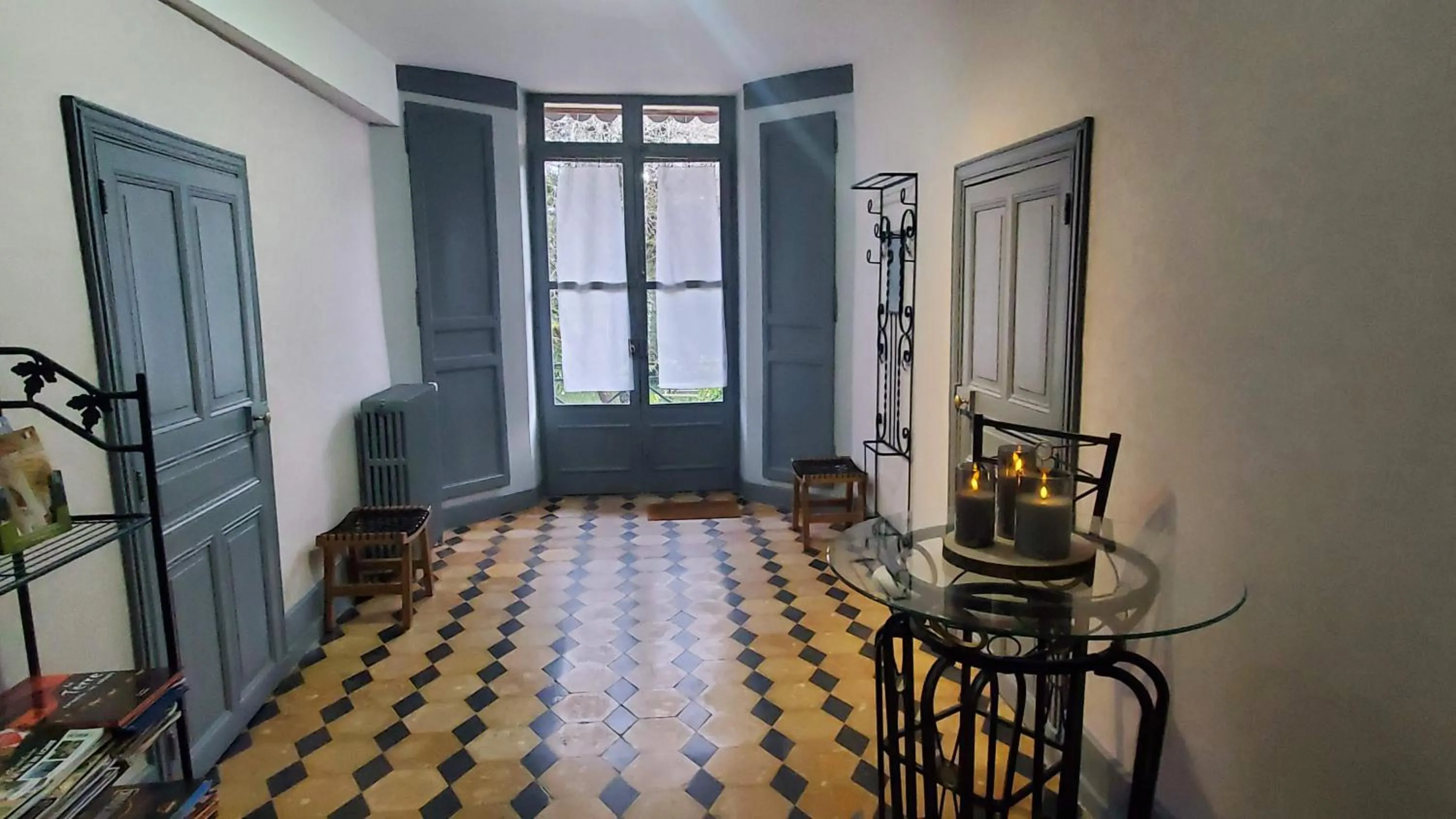 Facade/entrance in La Rossignolerie - La familiale Vigneronne