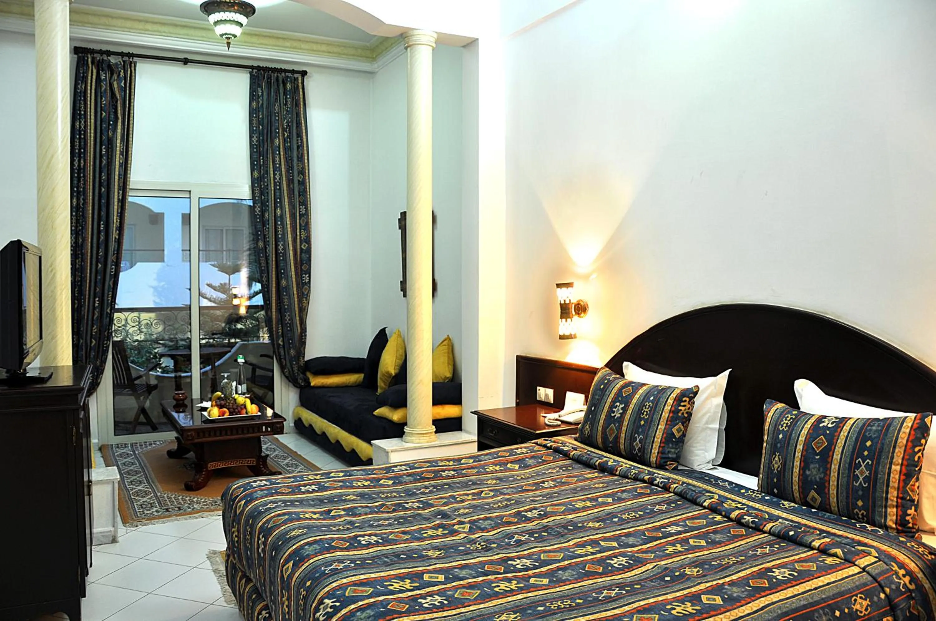 Seating area, Bed in Zalagh Parc Palace