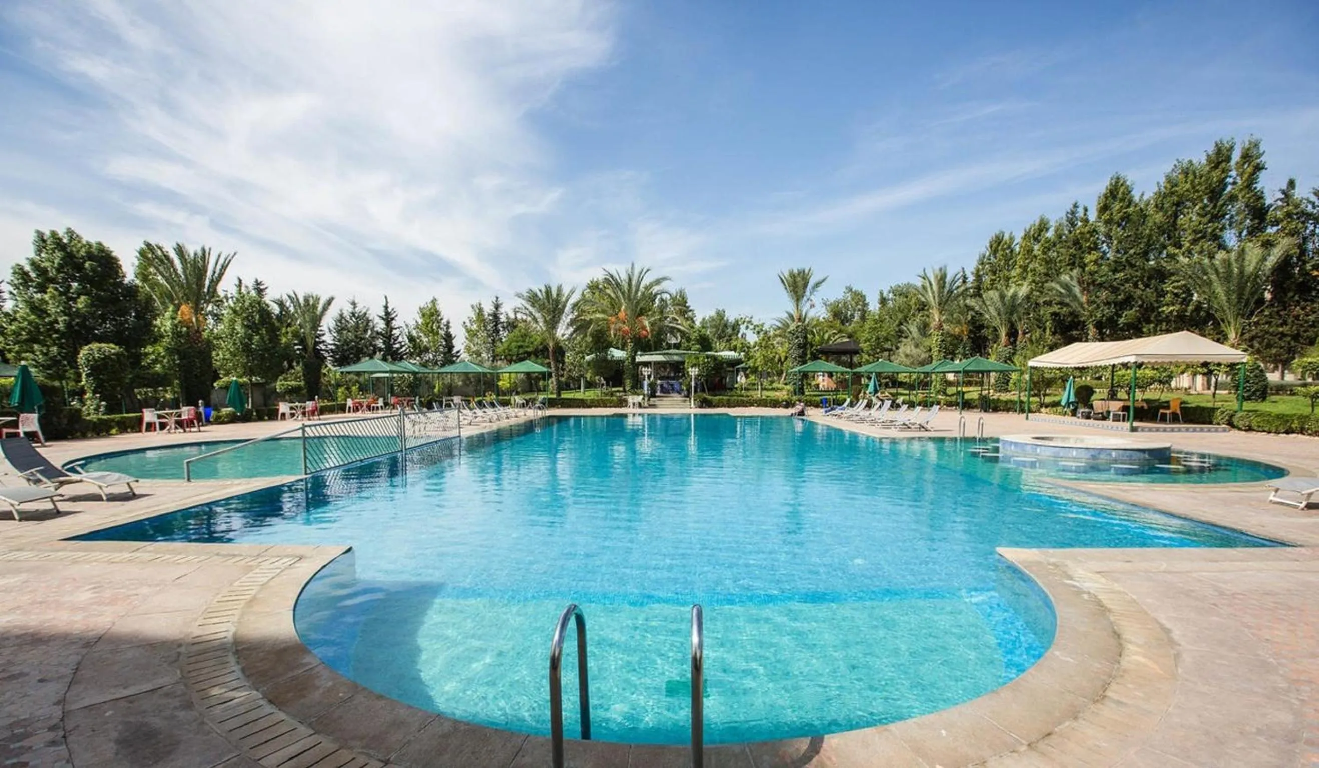 BBQ facilities in Zalagh Parc Palace