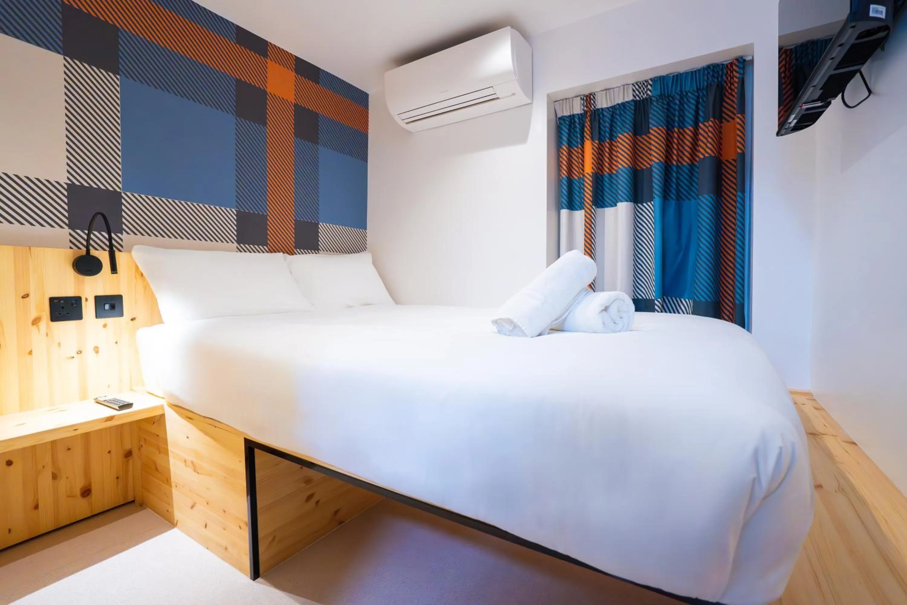 Bed in easyHotel Paddington