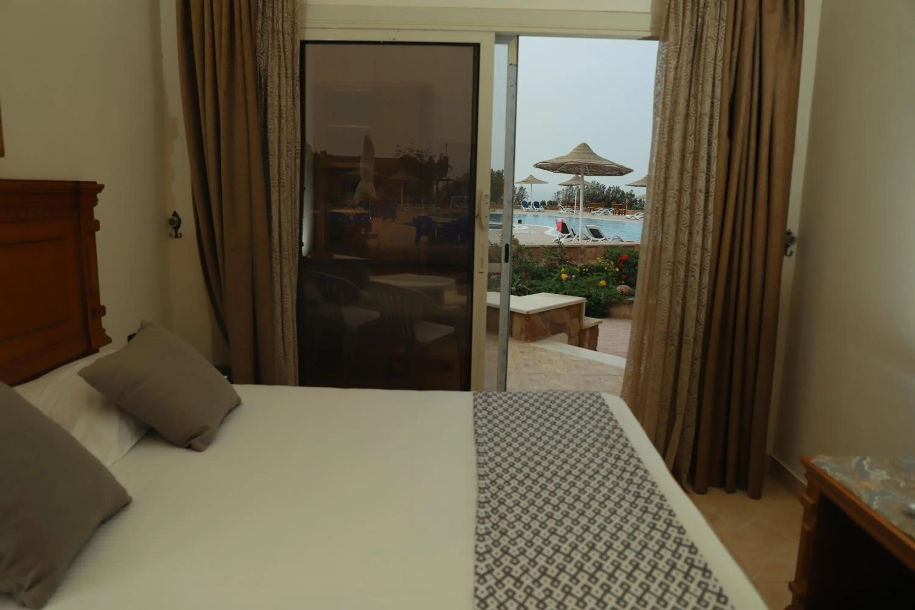 Balcony/Terrace, Bed in Silver Beach Boutique Hotel