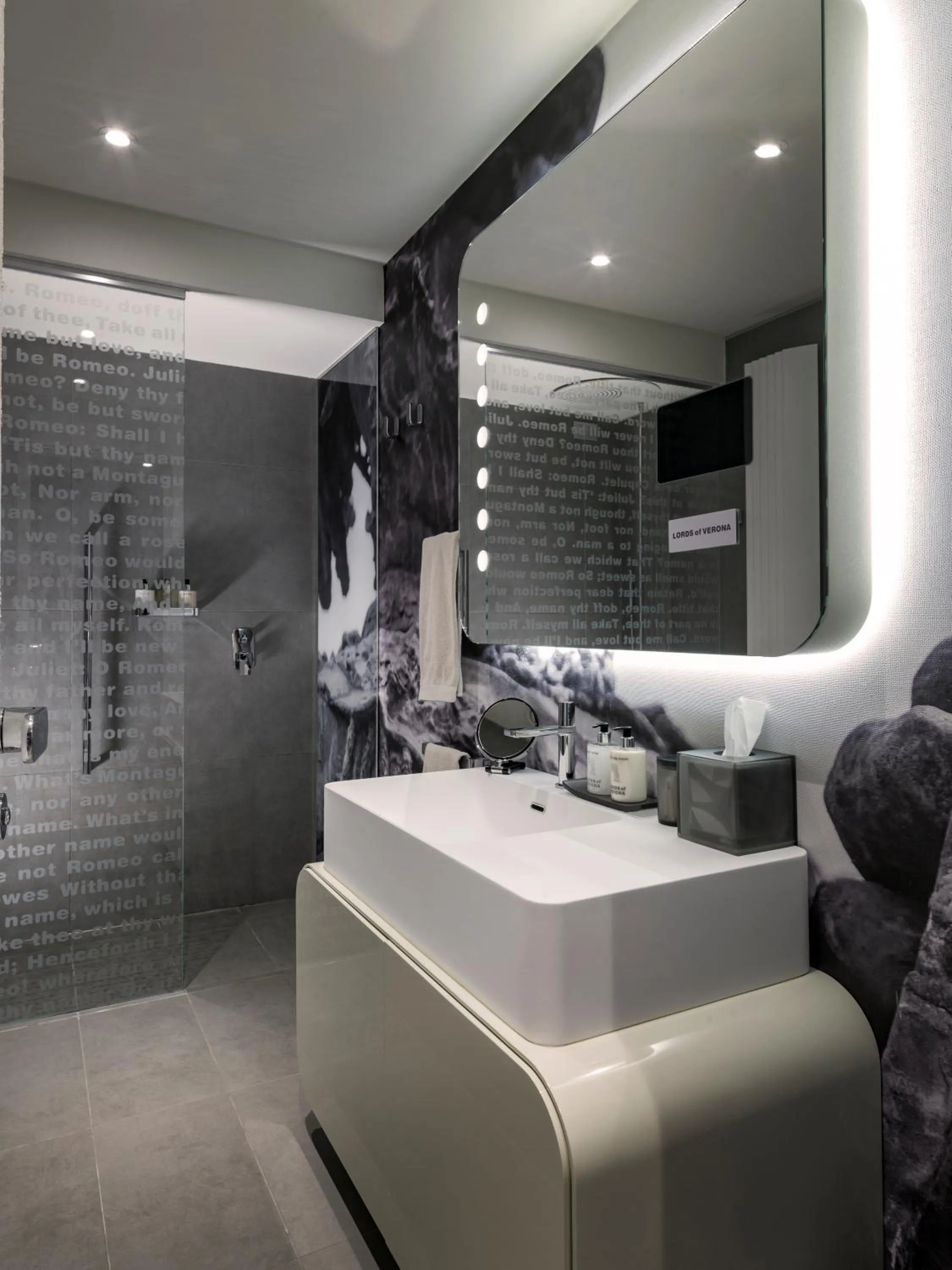 Bathroom in Lords of Verona Luxury Apartments
